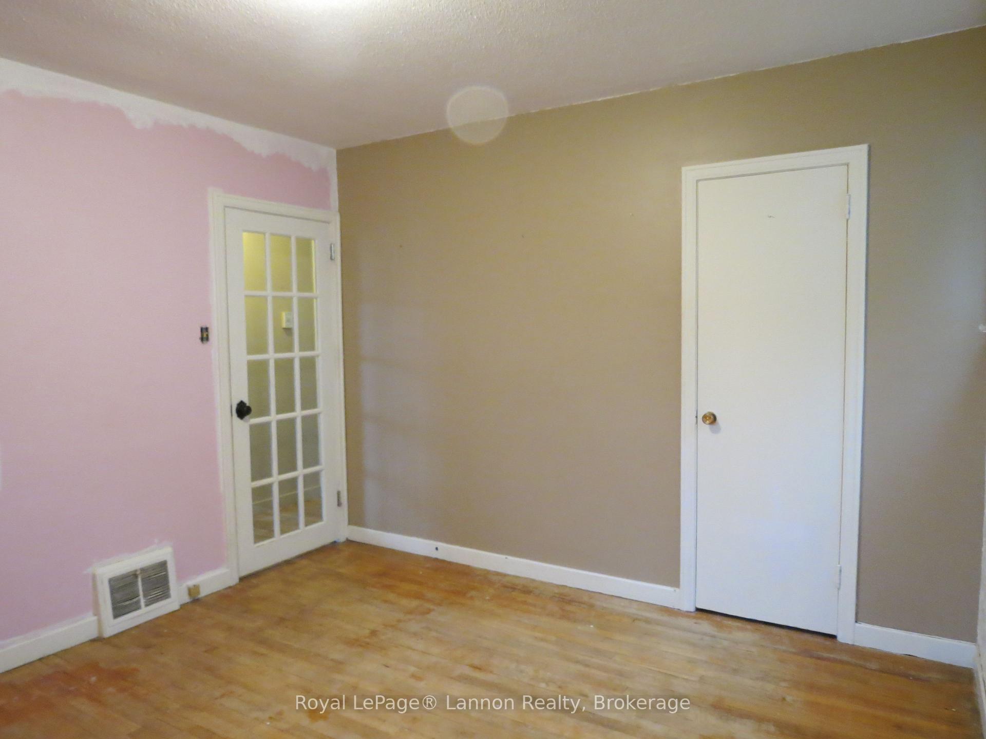 Photo 10 of 2126 Mcgregor Avenue, Thunder Bay, Green Acres — HOMEH
