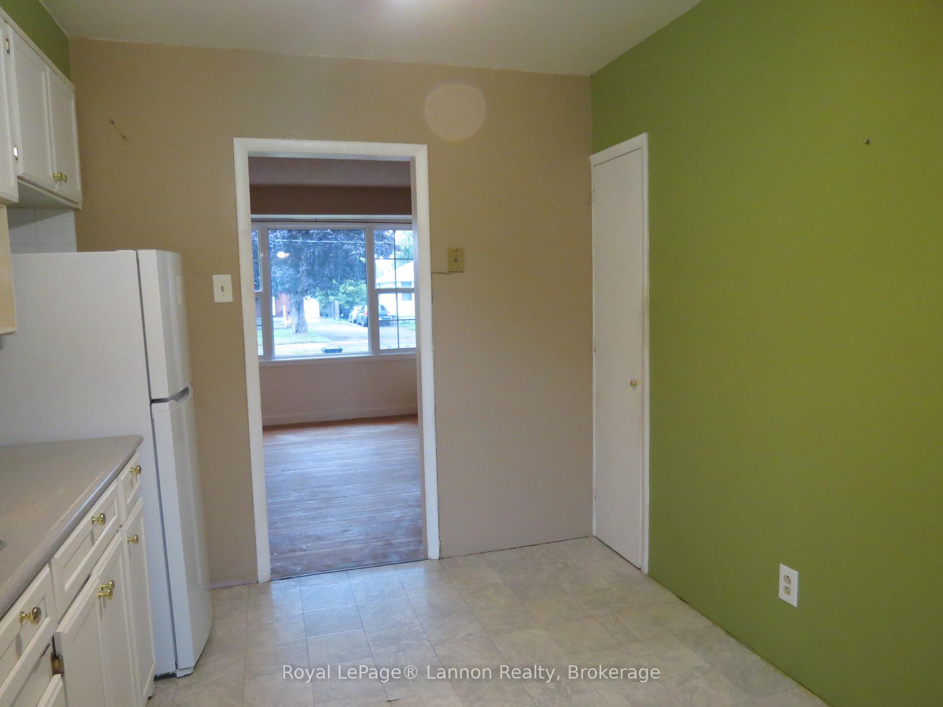 Photo 20 of 2126 Mcgregor Avenue, Thunder Bay, Green Acres — HOMEH