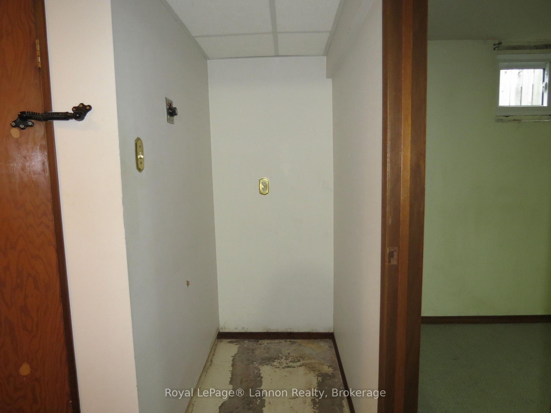 Photo 32 of 2126 Mcgregor Avenue, Thunder Bay, Green Acres — HOMEH