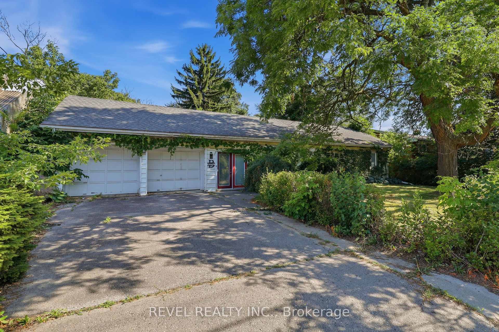 Photo of 356 Thompson Road