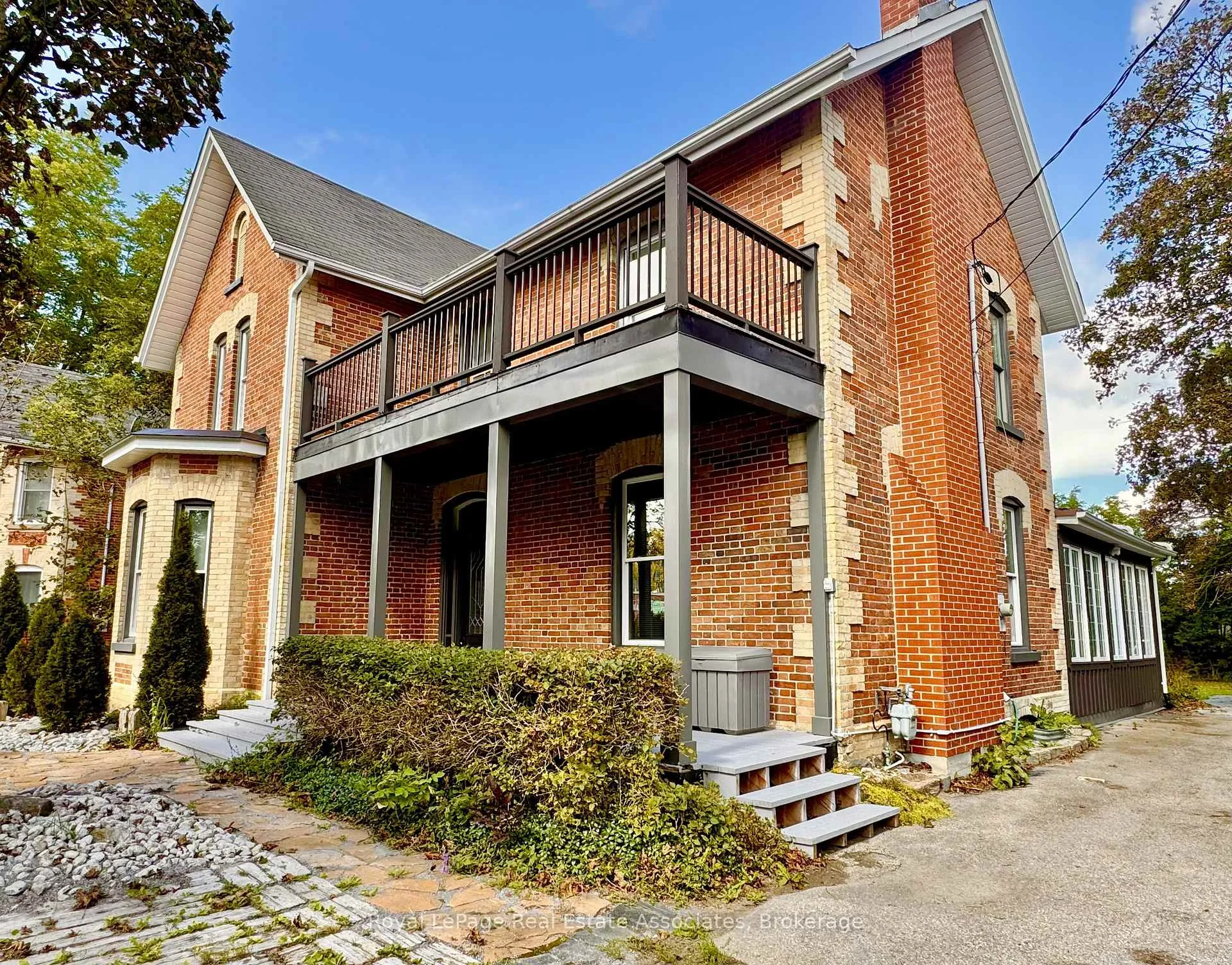 Photo 6 of 52 Cameron Street E, Brock, Cannington — HOMEH