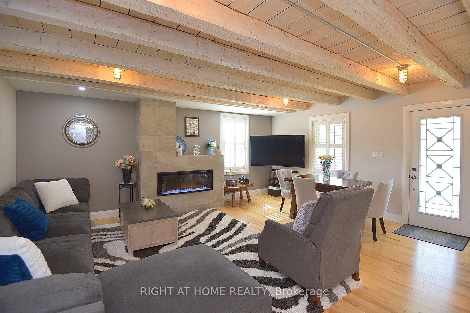 Photo 7 of 2030 Governors Road, Hamilton, Rural Ancaster — HOMEH