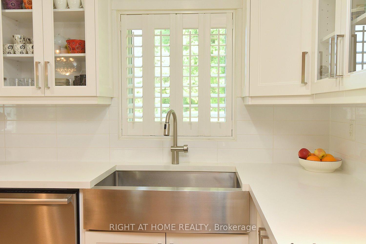 Photo 16 of 2030 Governors Road, Hamilton, Rural Ancaster — HOMEH