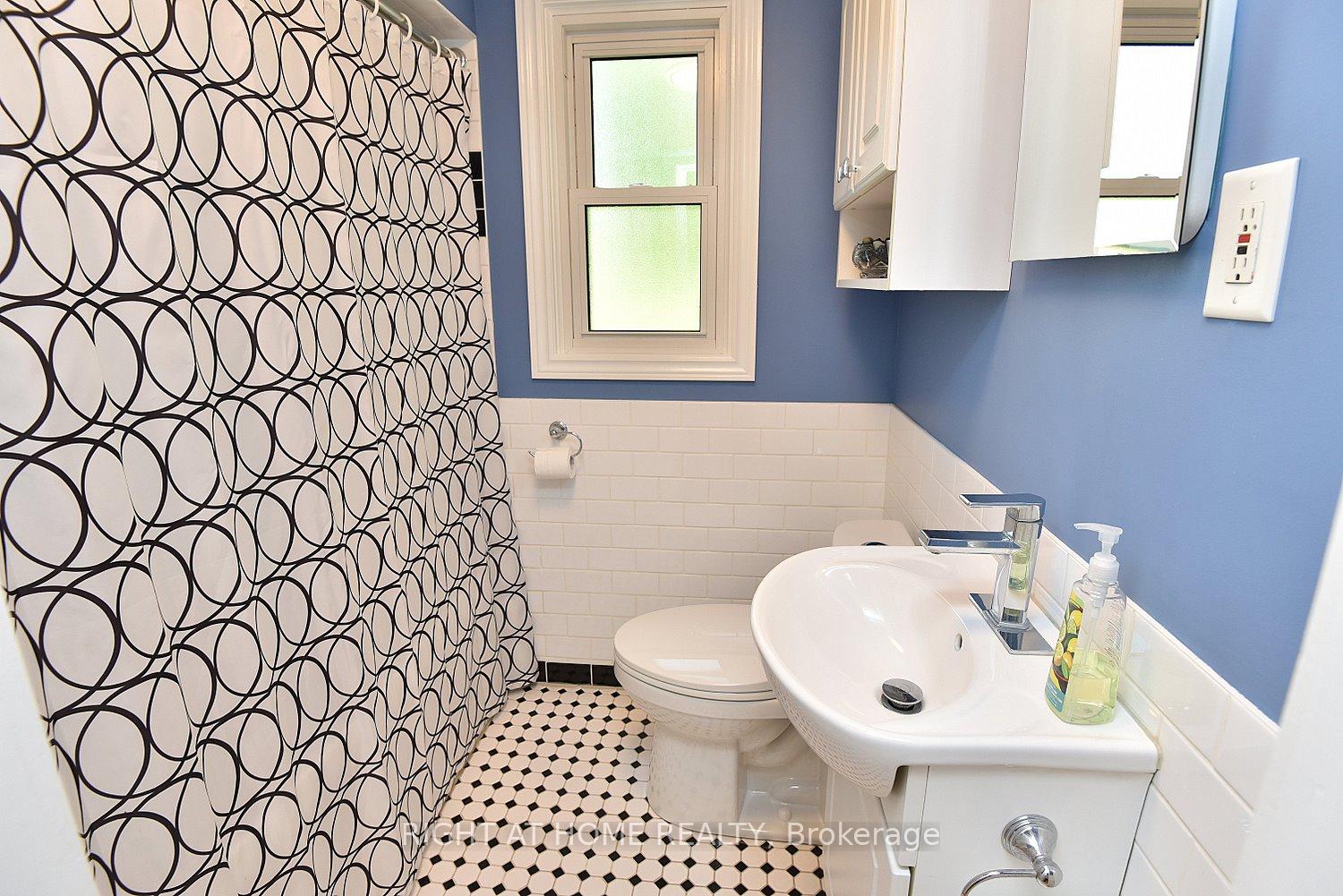 Photo 20 of 2030 Governors Road, Hamilton, Rural Ancaster — HOMEH