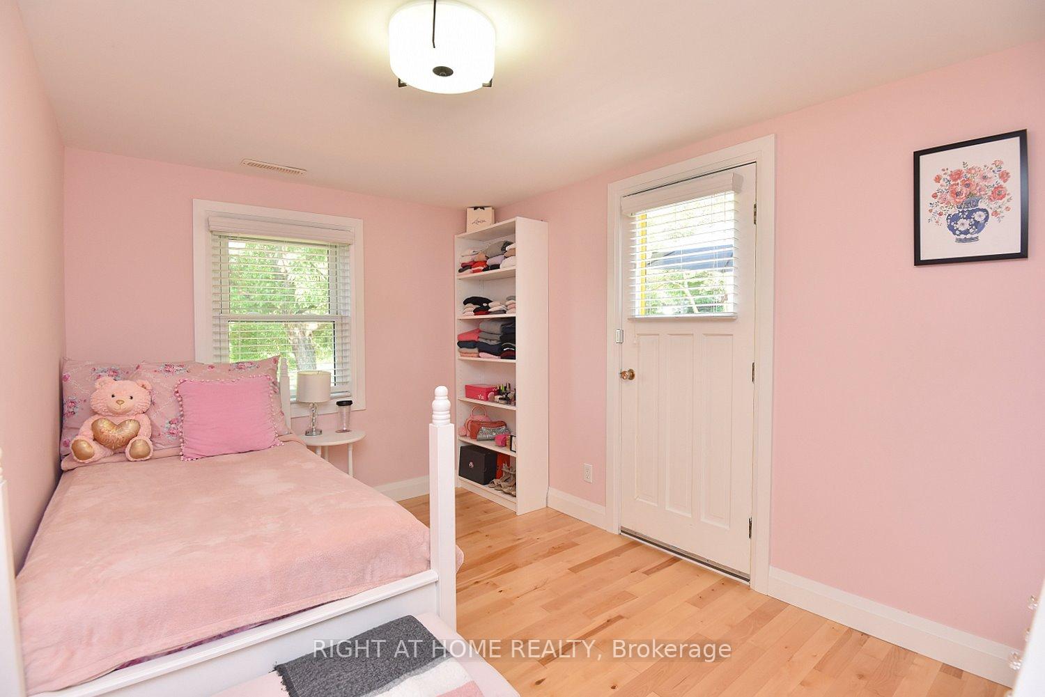 Photo 27 of 2030 Governors Road, Hamilton, Rural Ancaster — HOMEH