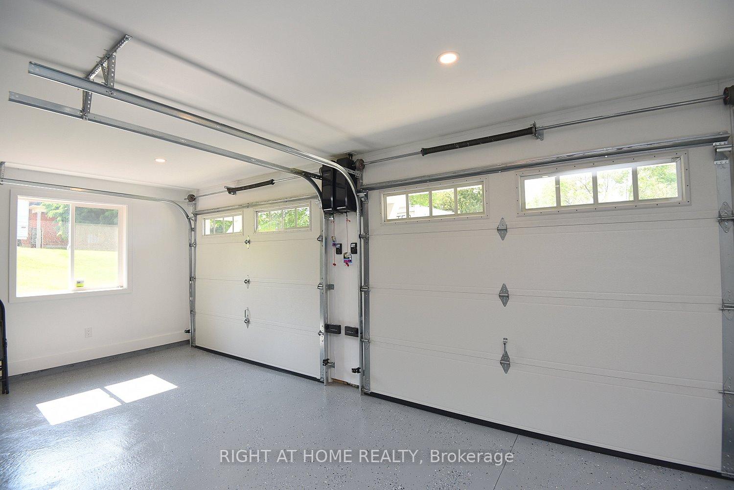 Photo 36 of 2030 Governors Road, Hamilton, Rural Ancaster — HOMEH
