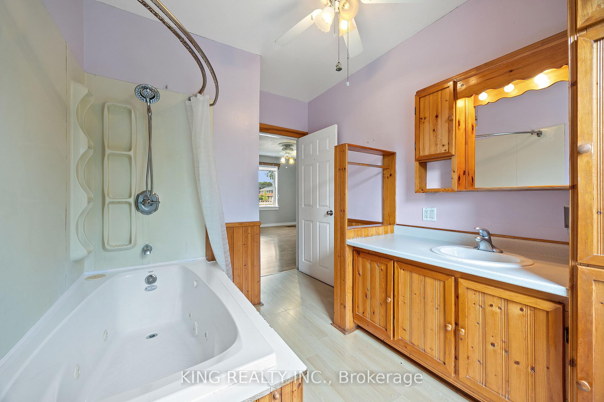 Photo 9 of 221 Samuelson Street, Cambridge, Elgin Park/Coronation — HOMEH