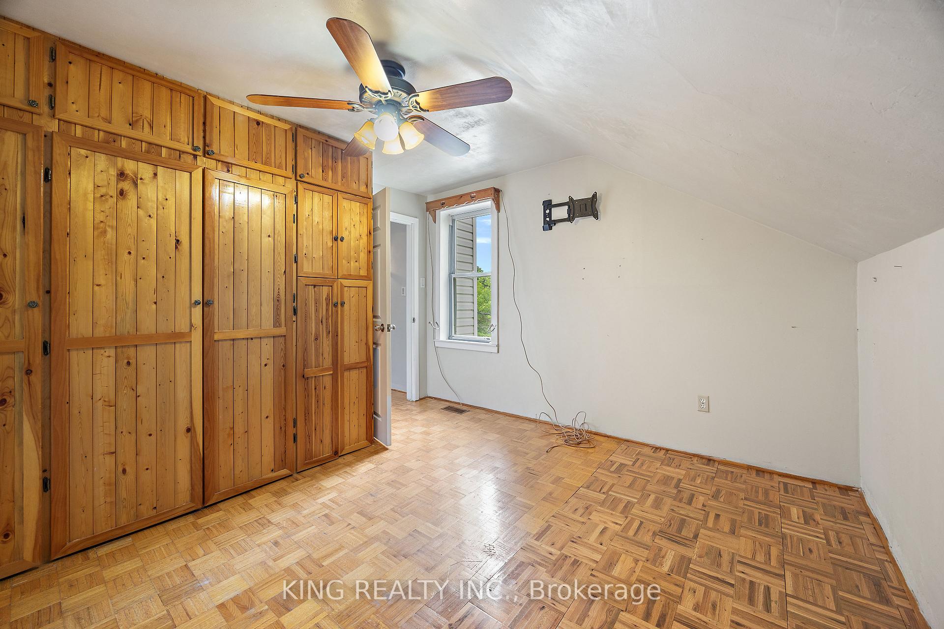 Photo 20 of 221 Samuelson Street, Cambridge, Elgin Park/Coronation — HOMEH