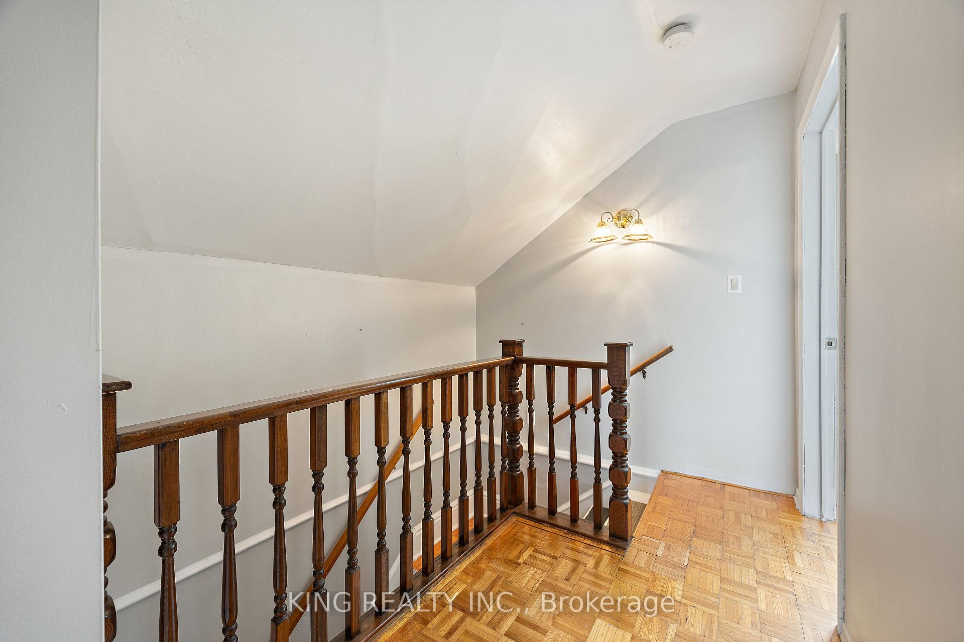 Photo 21 of 221 Samuelson Street, Cambridge, Elgin Park/Coronation — HOMEH