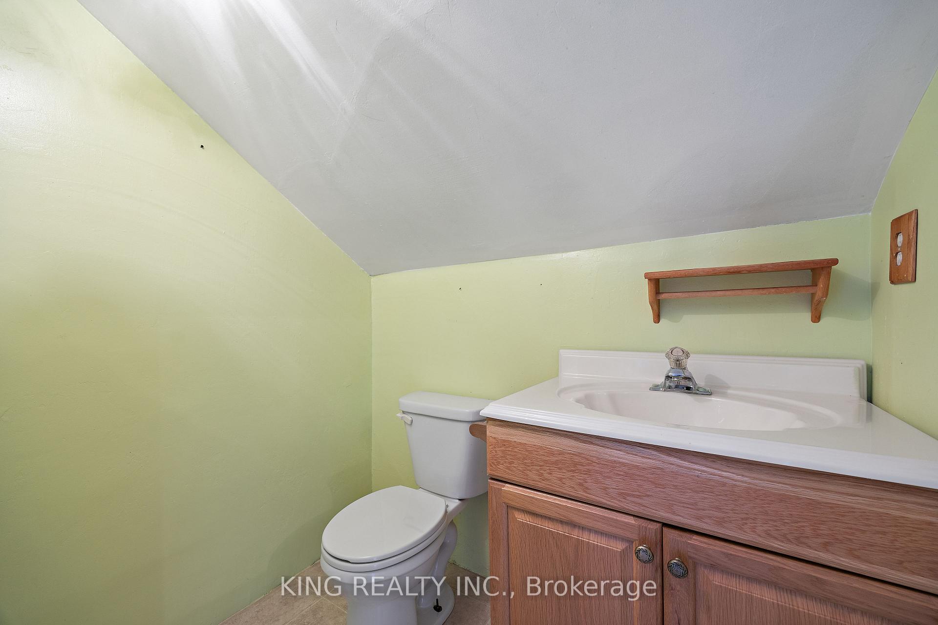 Photo 22 of 221 Samuelson Street, Cambridge, Elgin Park/Coronation — HOMEH
