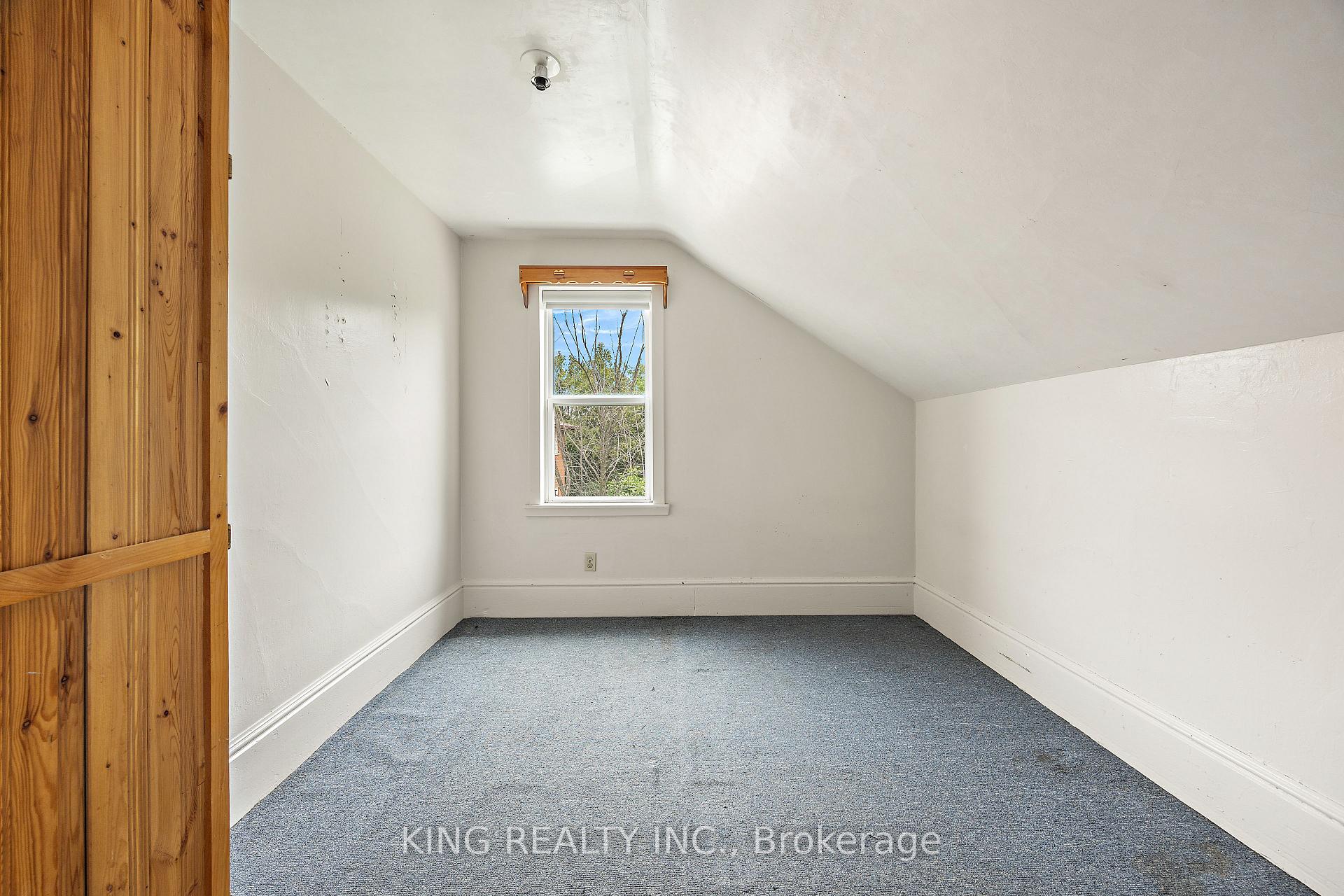 Photo 23 of 221 Samuelson Street, Cambridge, Elgin Park/Coronation — HOMEH