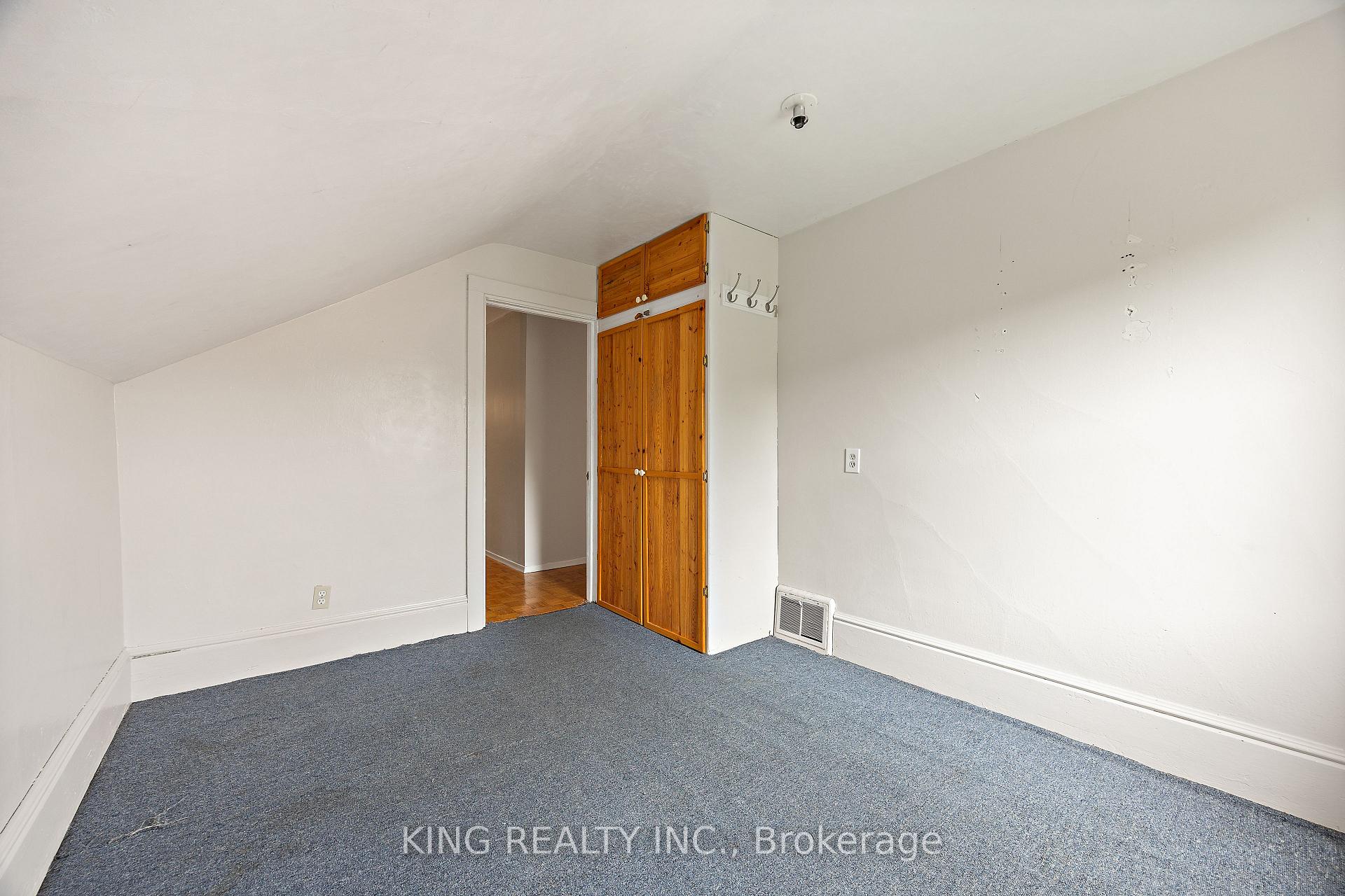 Photo 24 of 221 Samuelson Street, Cambridge, Elgin Park/Coronation — HOMEH