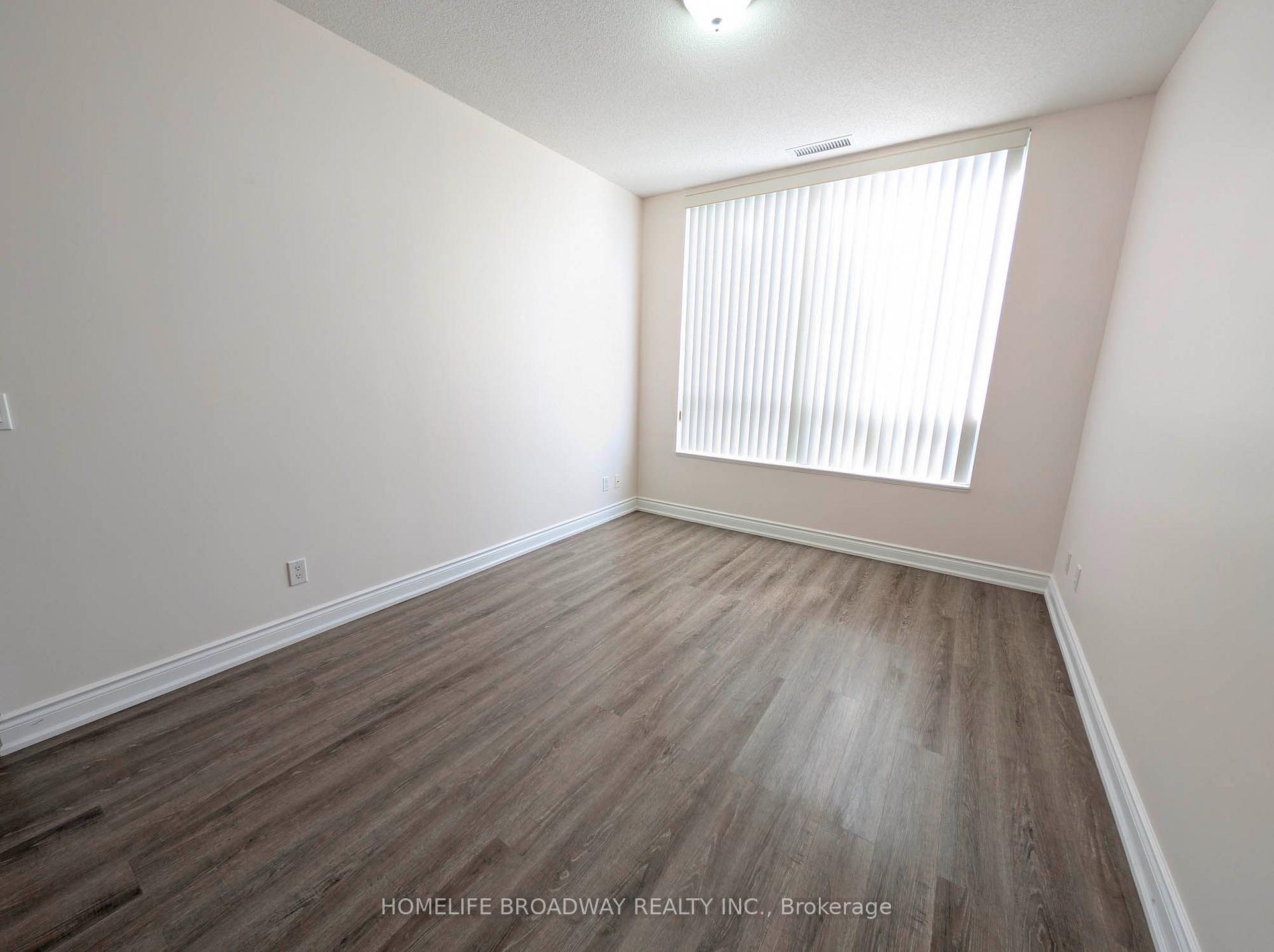 Photo 17 of Unit 110, 37 Galleria Parkway, Markham, Commerce Valley — HOMEH