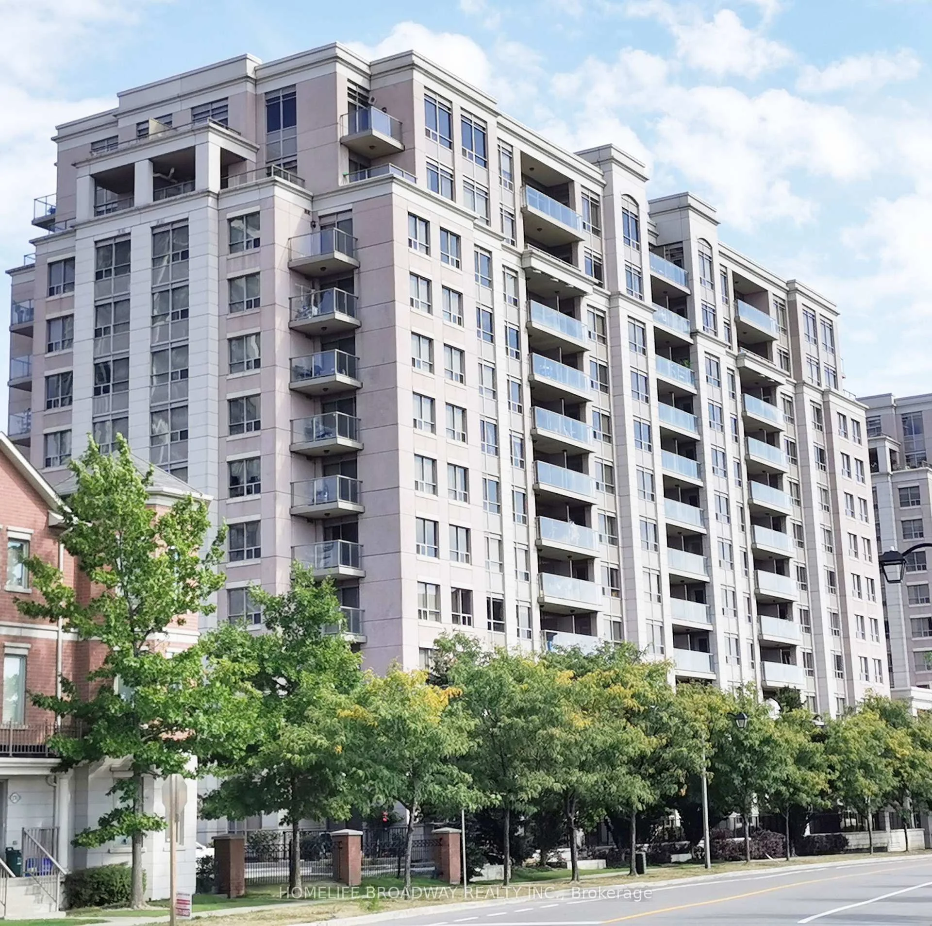 Photo 2 of Unit 110, 37 Galleria Parkway, Markham, Commerce Valley — HOMEH