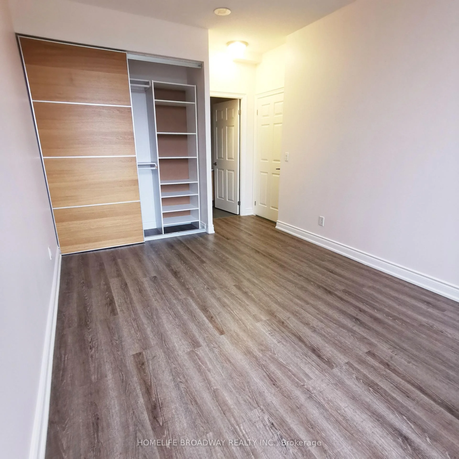 Photo 14 of Unit 110, 37 Galleria Parkway, Markham, Commerce Valley — HOMEH