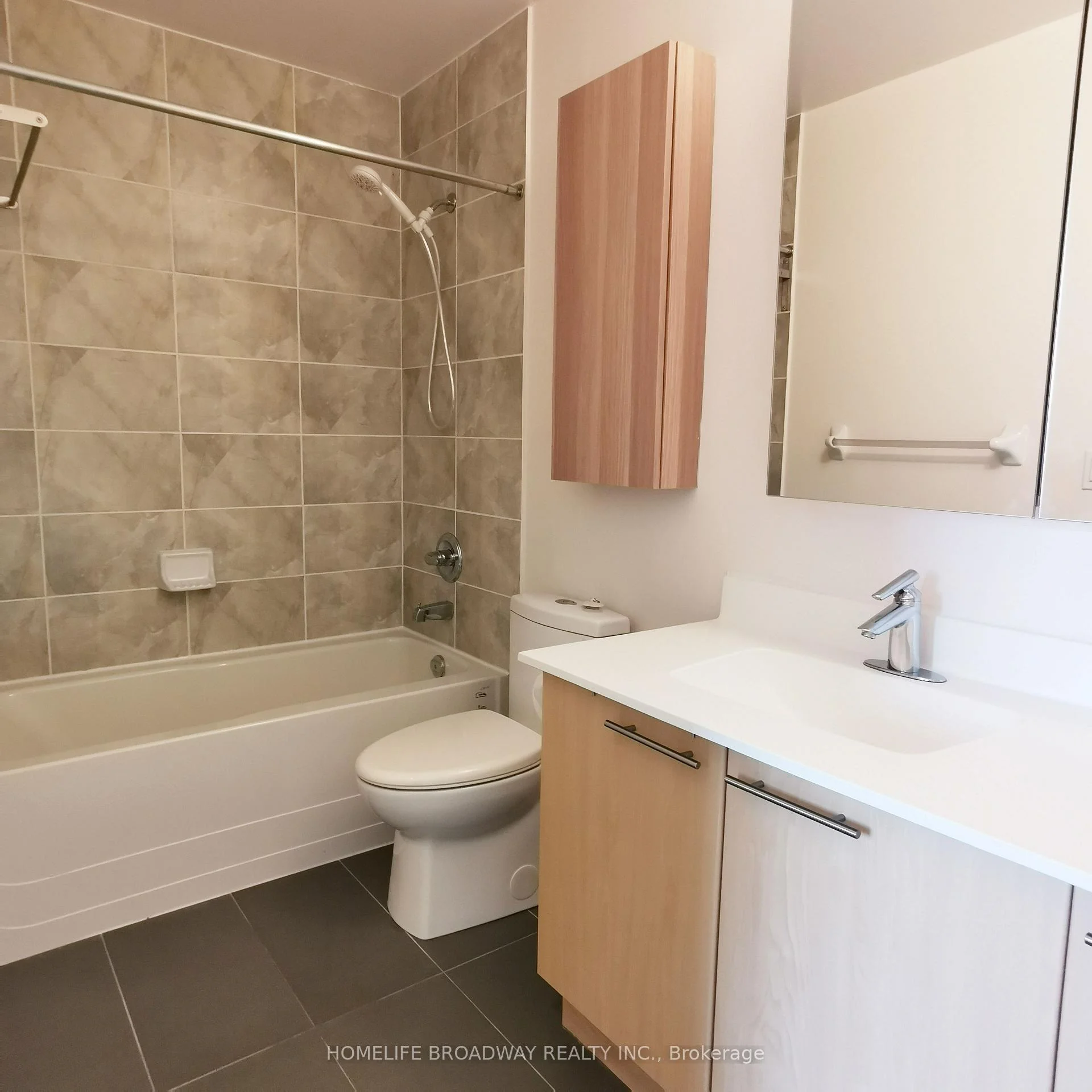 Photo 18 of Unit 110, 37 Galleria Parkway, Markham, Commerce Valley — HOMEH