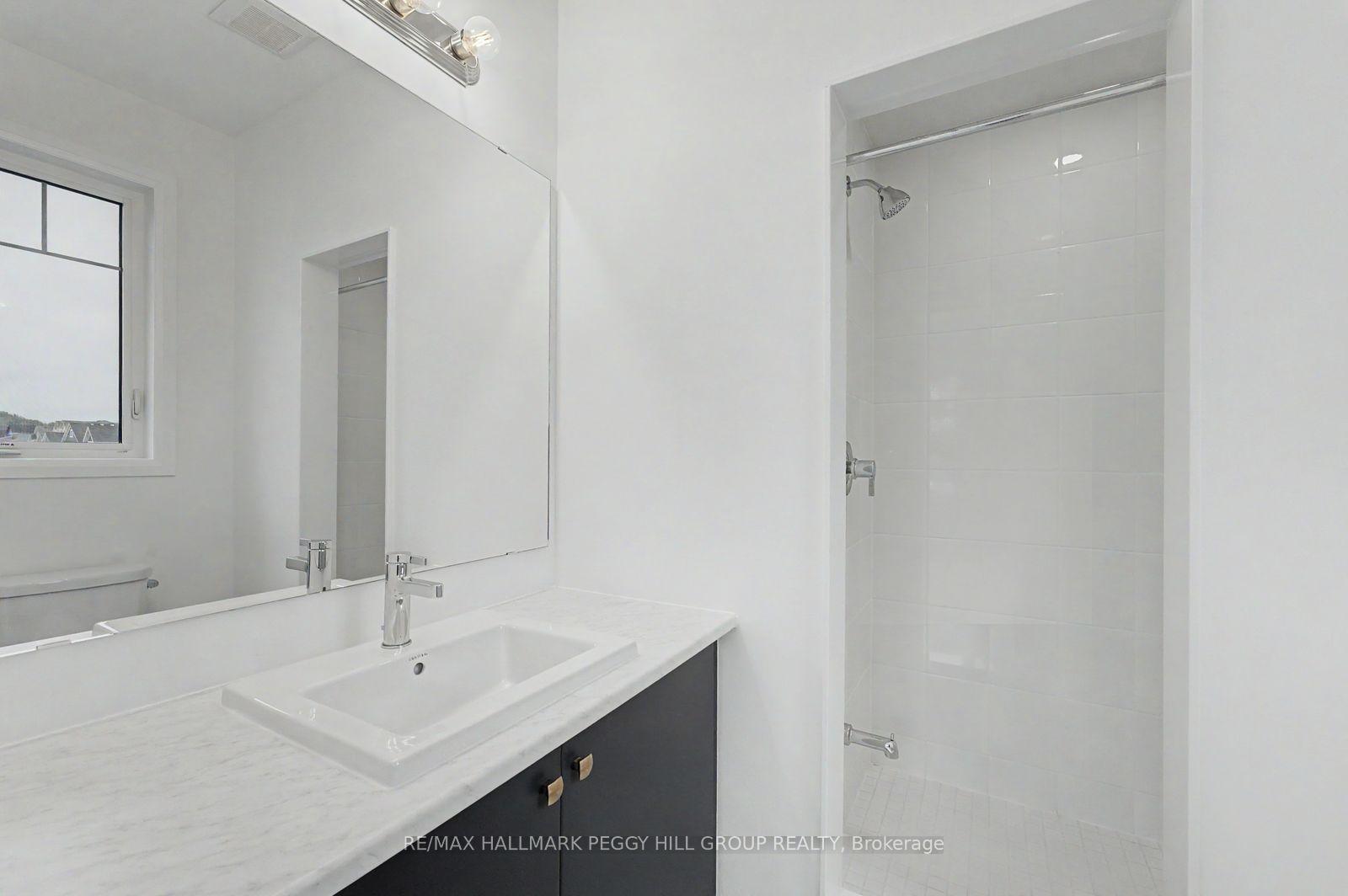 Photo 11 of 553 Hudson Crescent, Midland — HOMEH