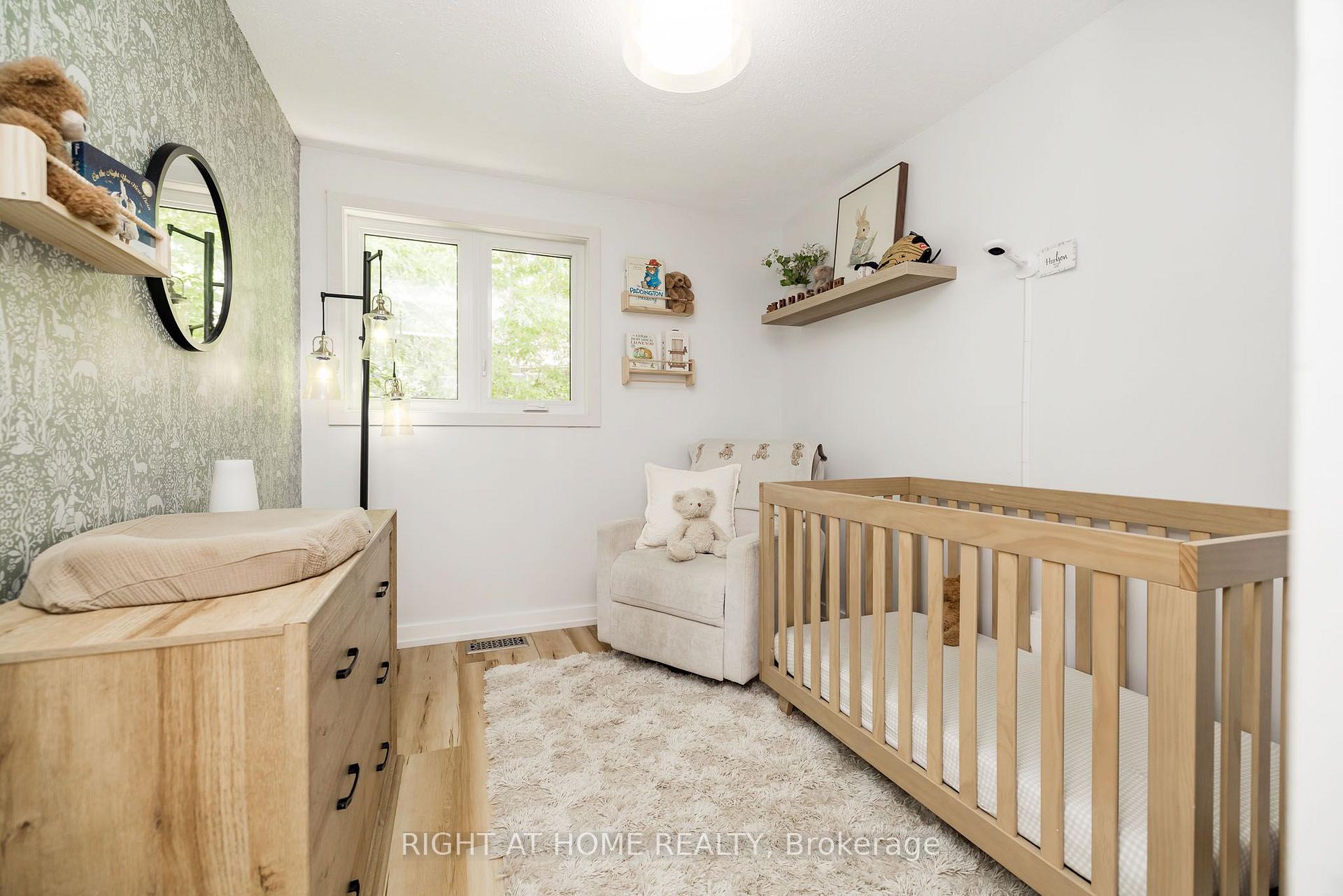 Photo 26 of 30 Berkshire Way, Ottawa, Barrhaven - Pheasant Run — HOMEH