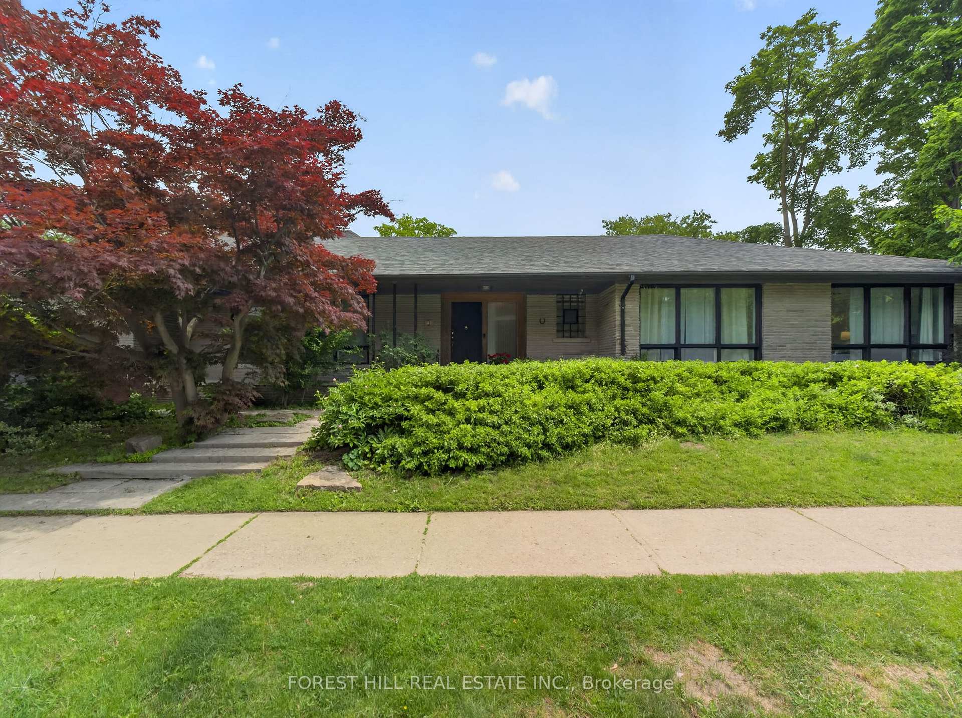 Photo 3 of 3 Glen Rush Boulevard, Toronto, Bedford Park-Nortown — HOMEH
