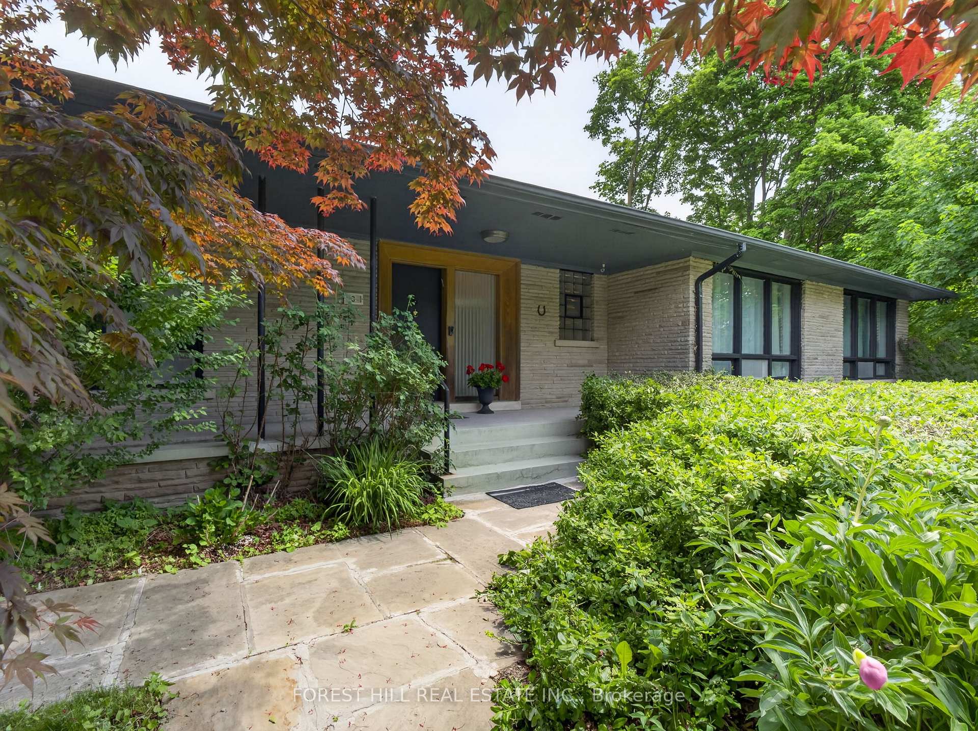 Photo 6 of 3 Glen Rush Boulevard, Toronto, Bedford Park-Nortown — HOMEH