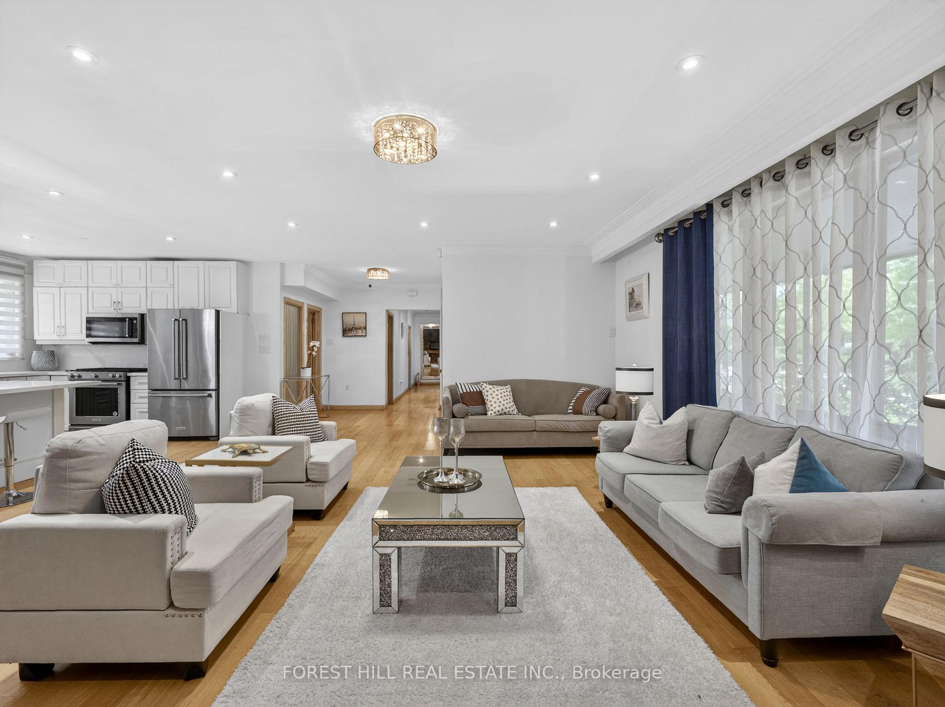 Photo 12 of 3 Glen Rush Boulevard, Toronto, Bedford Park-Nortown — HOMEH