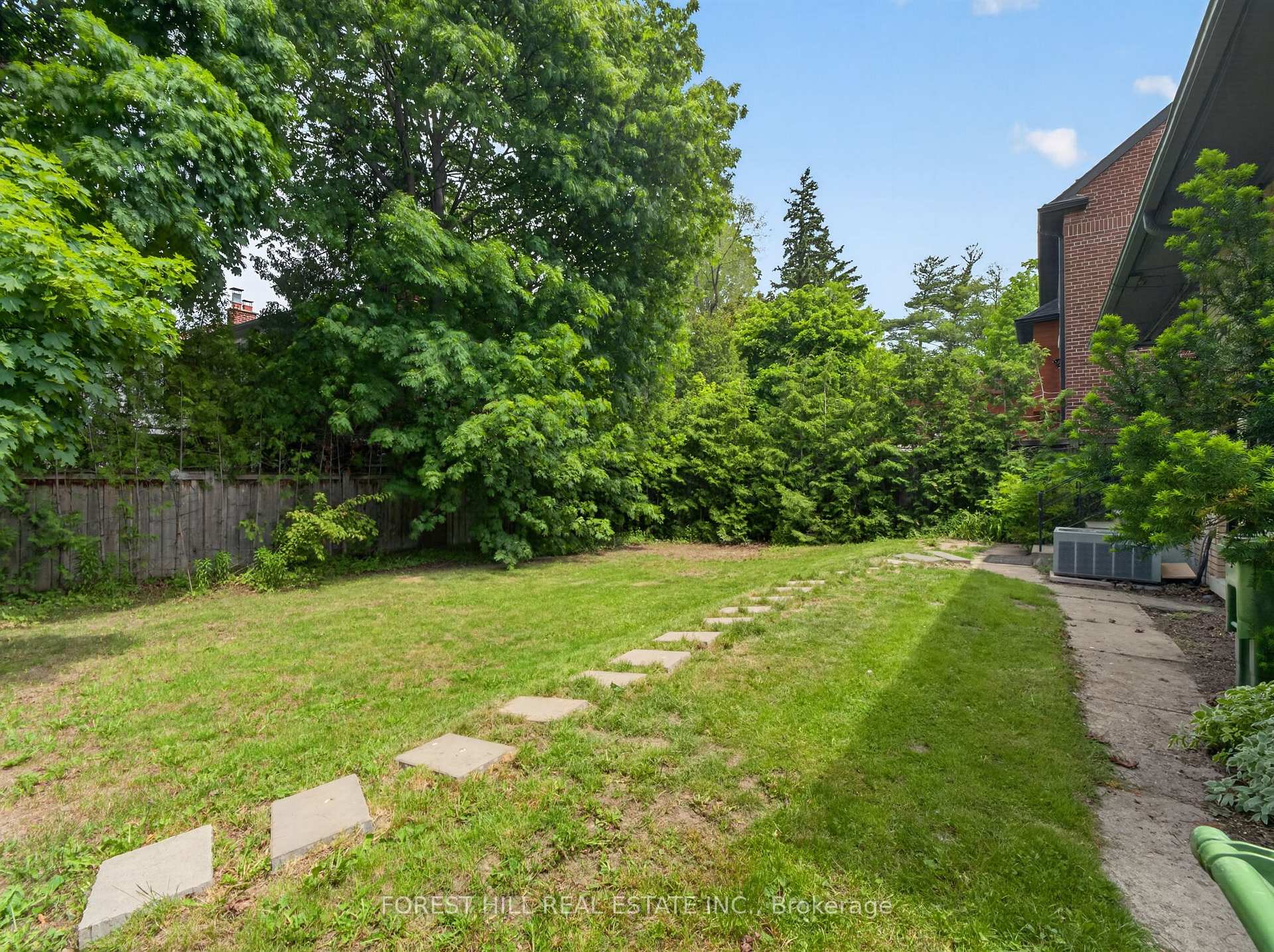 Photo 35 of 3 Glen Rush Boulevard, Toronto, Bedford Park-Nortown — HOMEH