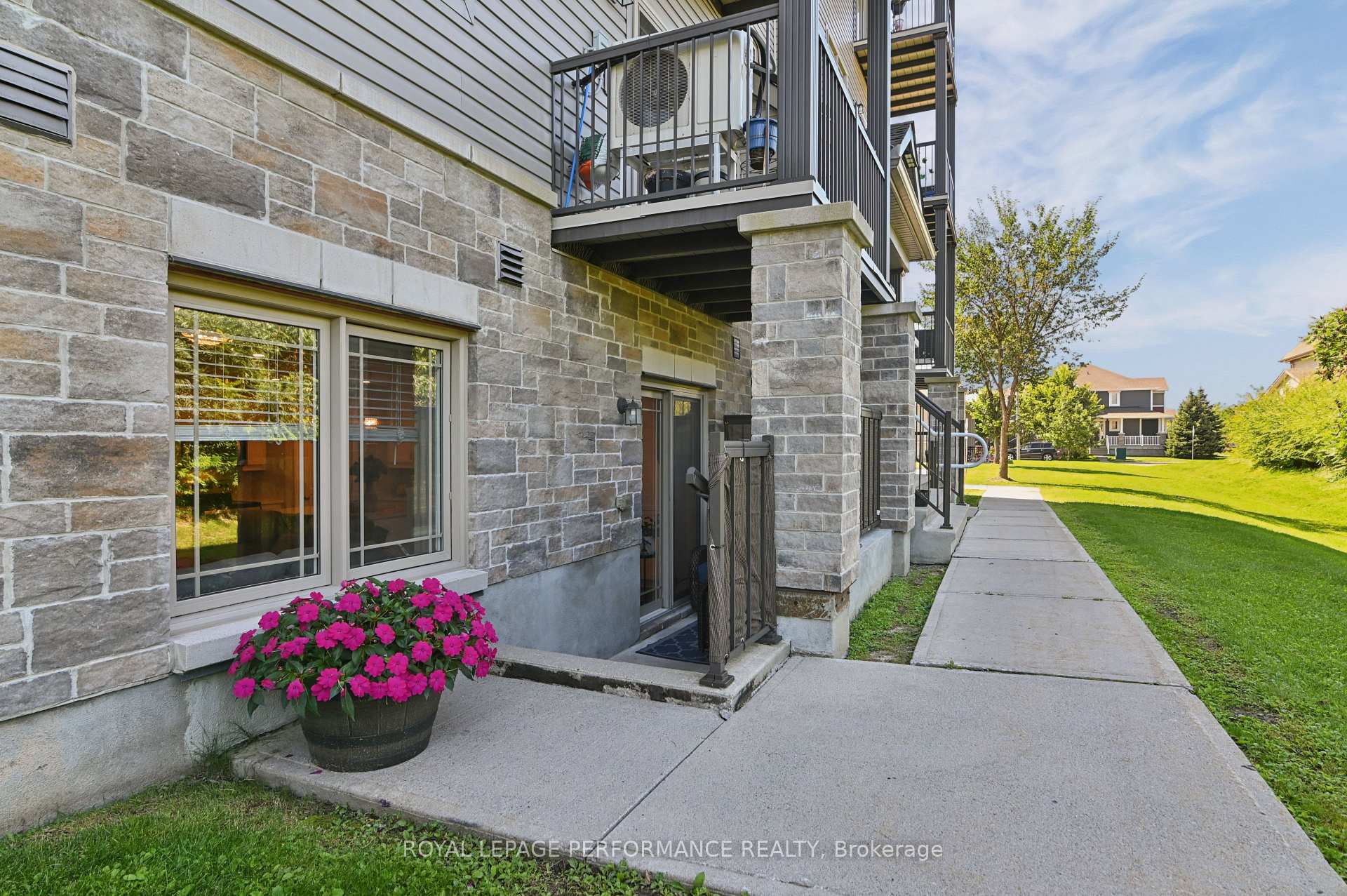 Photo 31 of Unit 2, 345 Tribeca Private, Ottawa, Barrhaven - Longfields — HOMEH