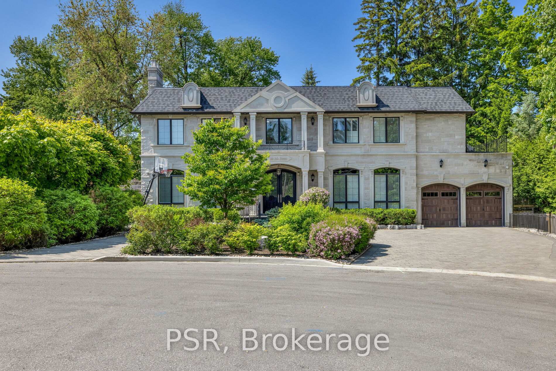 Photo 2 of 22 Ida Street, Markham, Thornhill — HOMEH