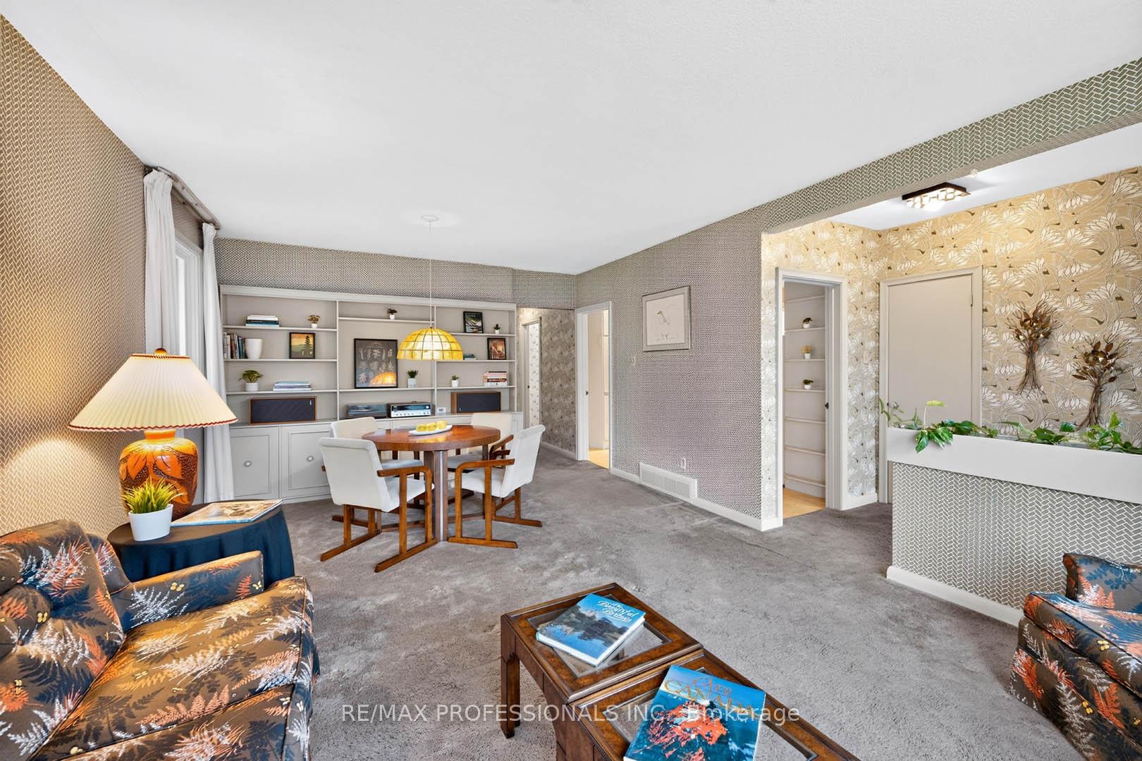 Photo 9 of 28 Baskerville Crescent, Etobicoke, Markland Wood — HOMEH