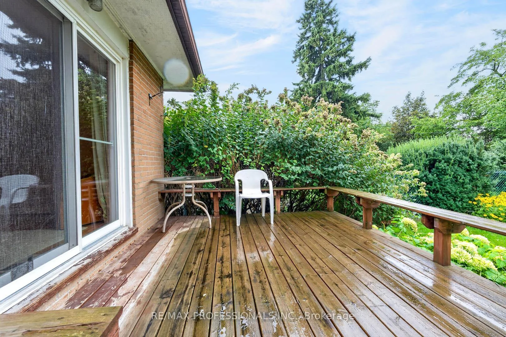 Photo 35 of 28 Baskerville Crescent, Etobicoke, Markland Wood — HOMEH