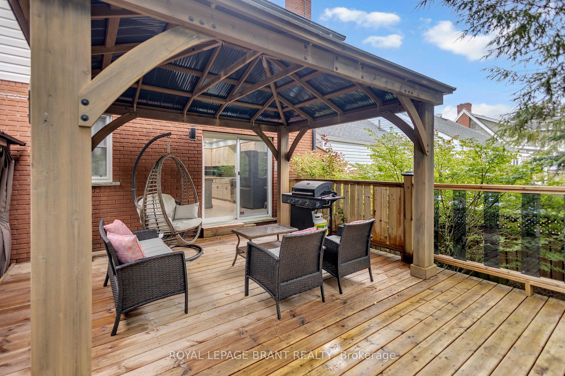 Photo 41 of 490 Devonshire Avenue, Woodstock, Woodstock - North — HOMEH