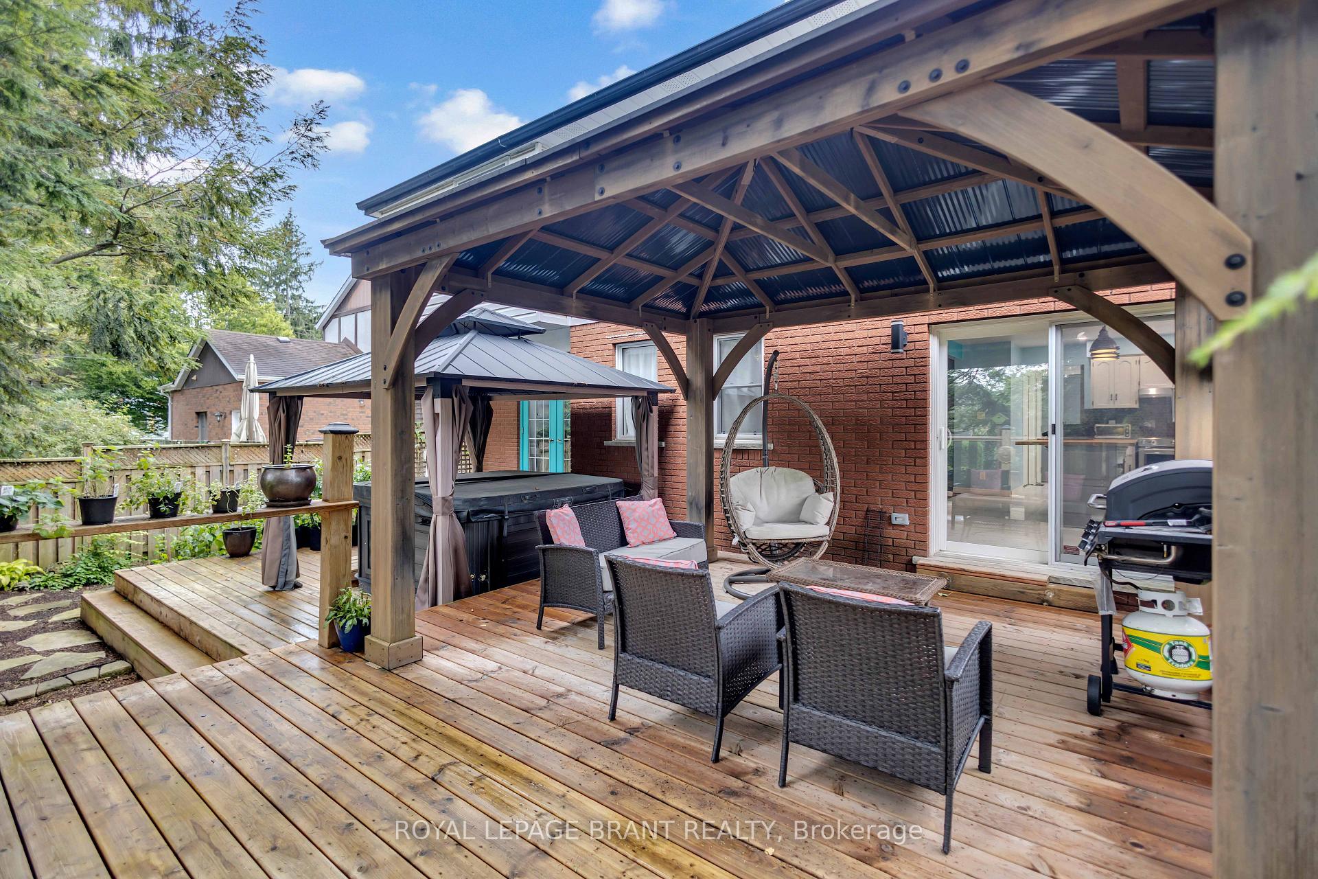 Photo 42 of 490 Devonshire Avenue, Woodstock, Woodstock - North — HOMEH