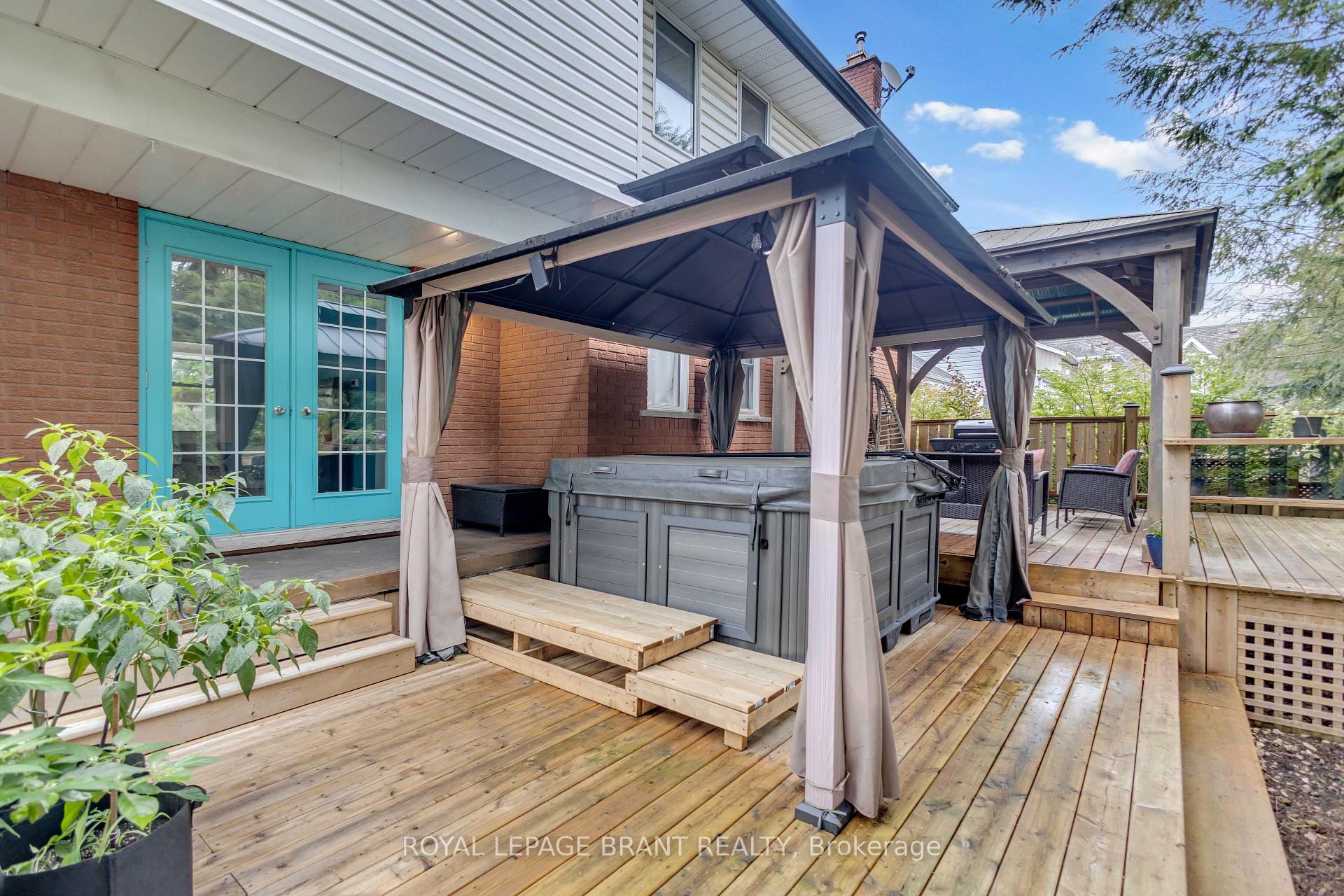 Photo 44 of 490 Devonshire Avenue, Woodstock, Woodstock - North — HOMEH