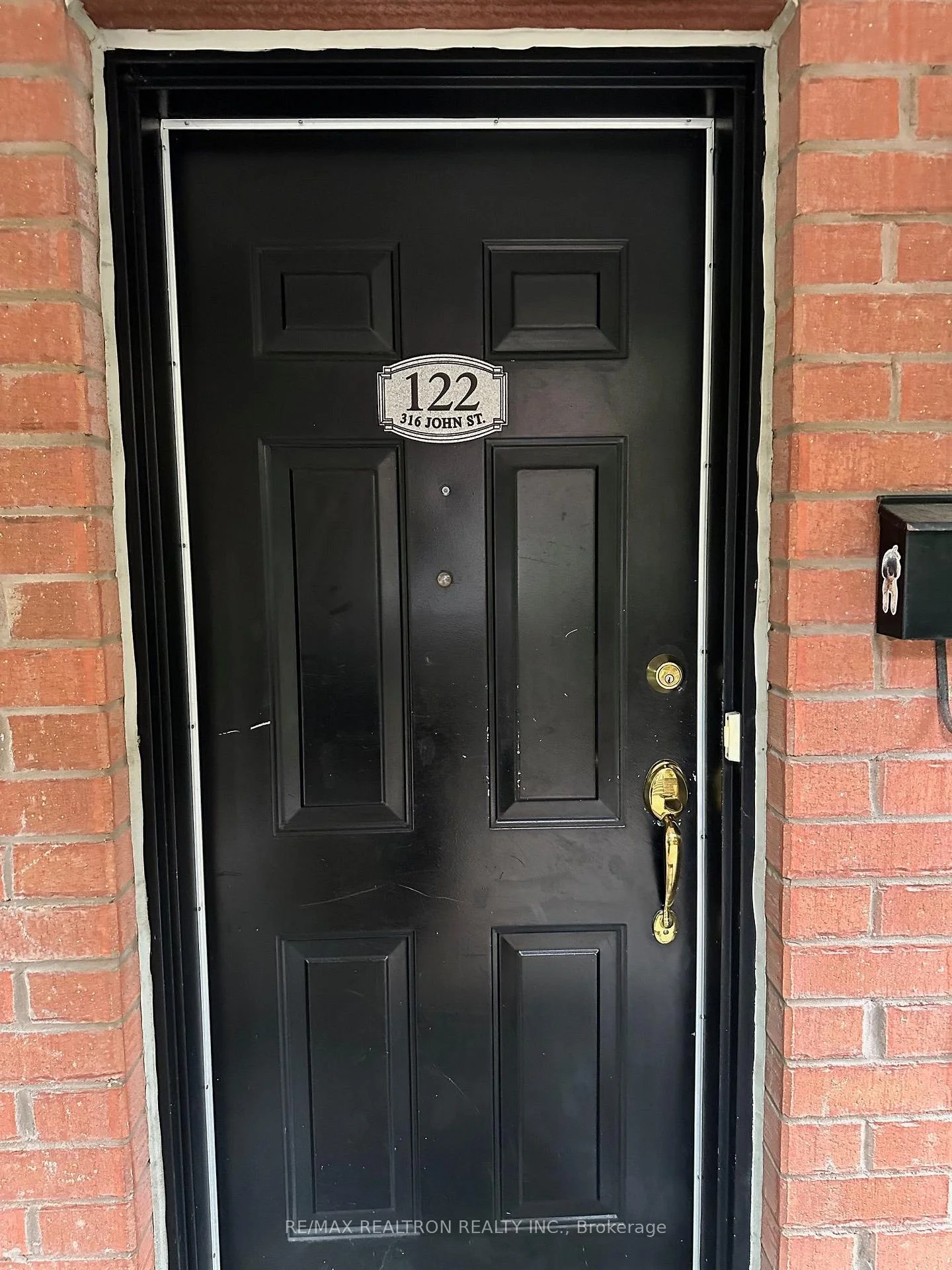 Photo 2 of Unit 122, 316 John Street, Markham, Aileen-Willowbrook — HOMEH