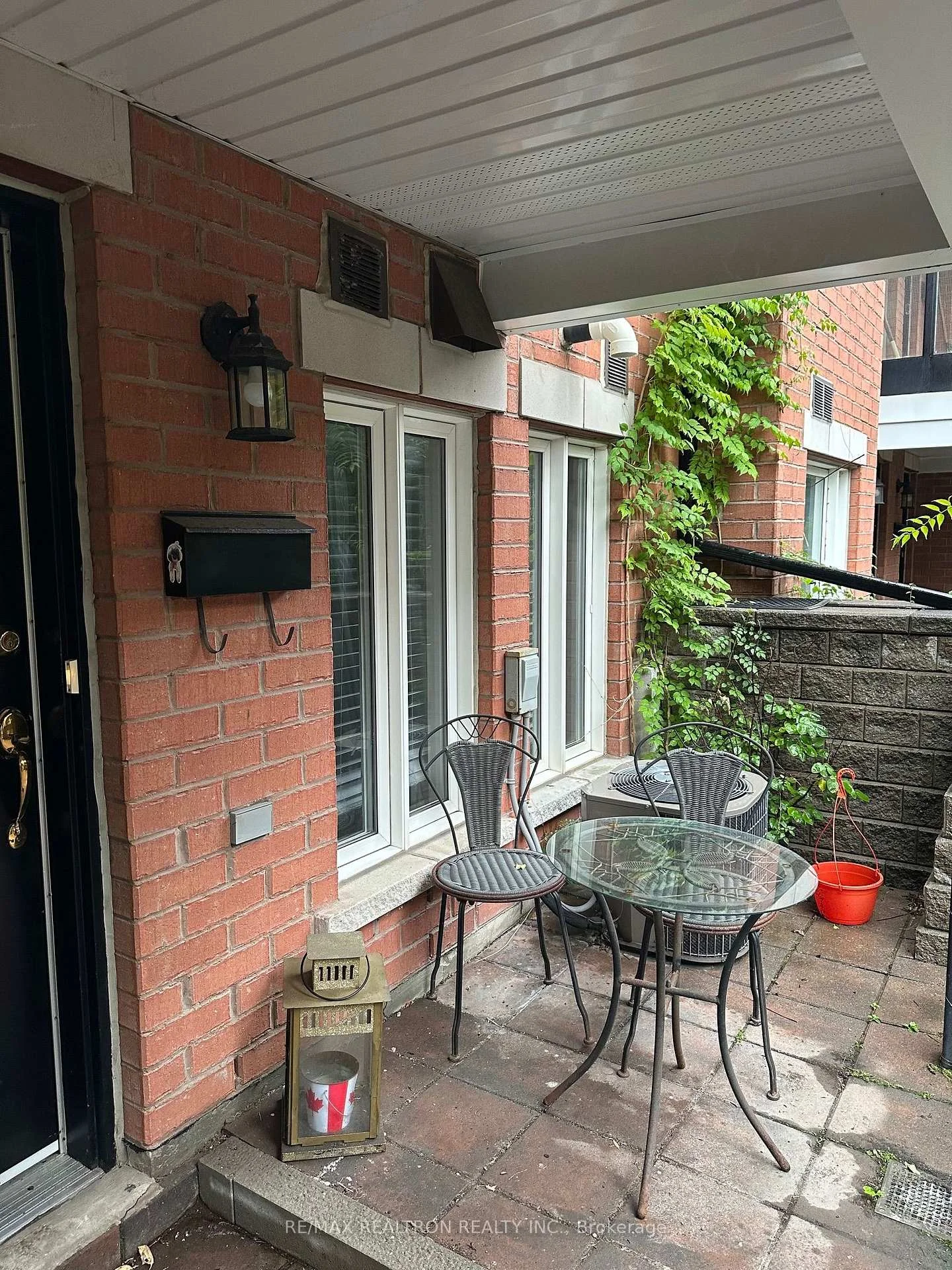 Photo 4 of Unit 122, 316 John Street, Markham, Aileen-Willowbrook — HOMEH