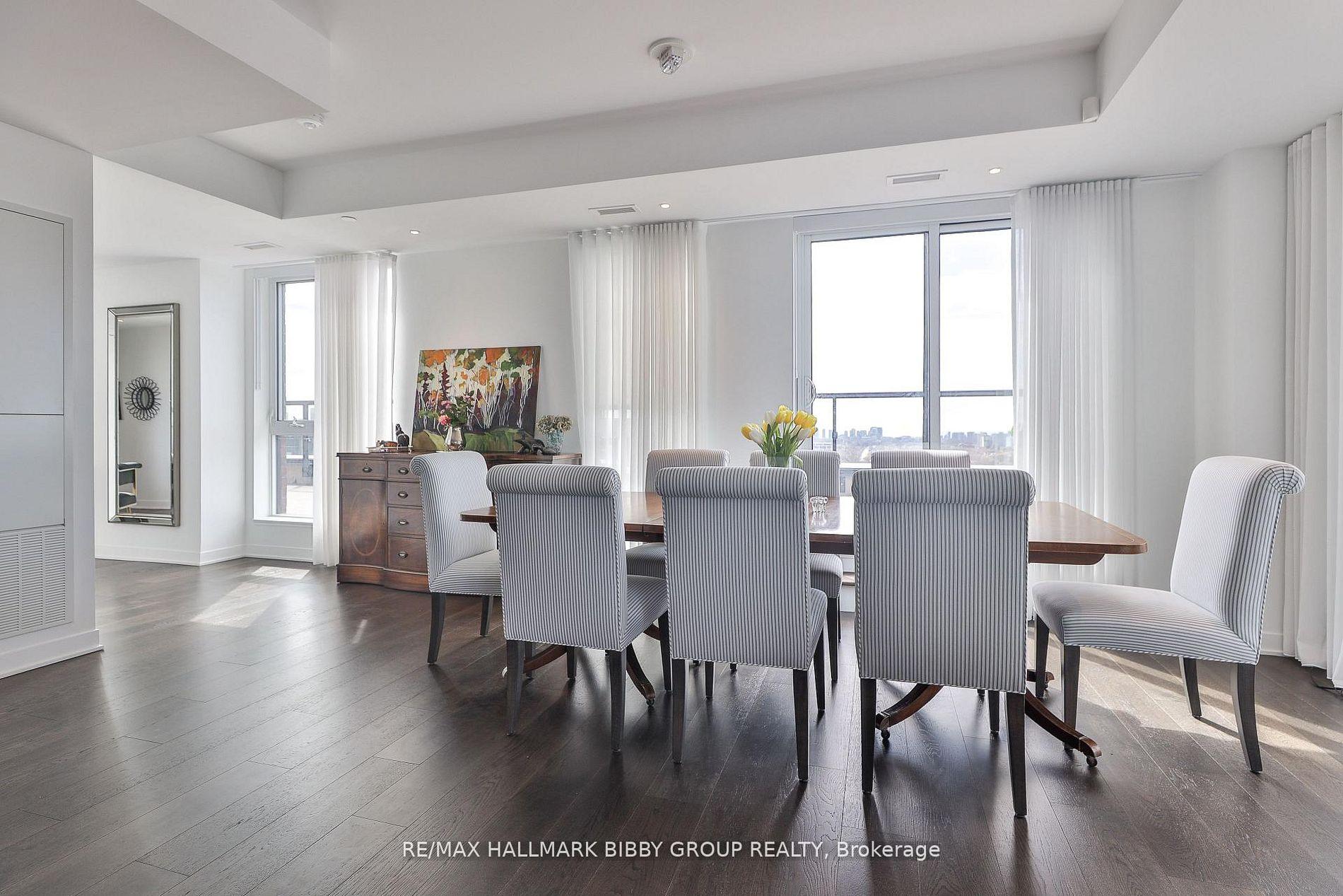 Photo 9 of Unit 1105, 185 Alberta Avenue, Toronto, Oakwood Village — HOMEH