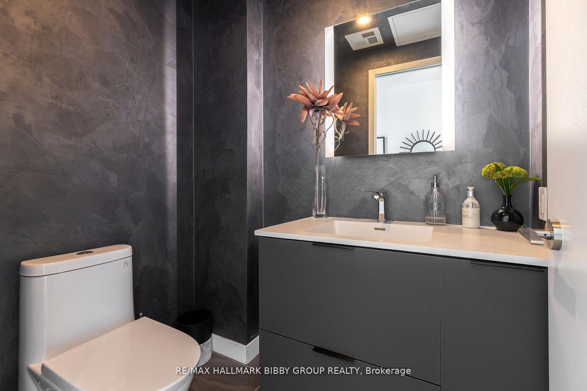 Photo 32 of Unit 1105, 185 Alberta Avenue, Toronto, Oakwood Village — HOMEH