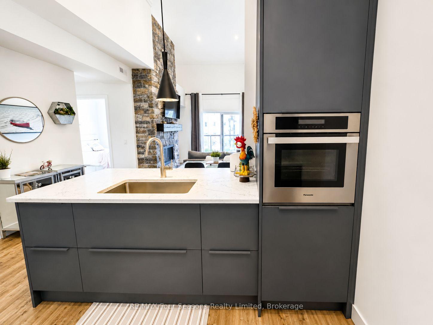 Photo 2 of Unit 303, 10 Beausoleil Lane, Blue Mountains — HOMEH