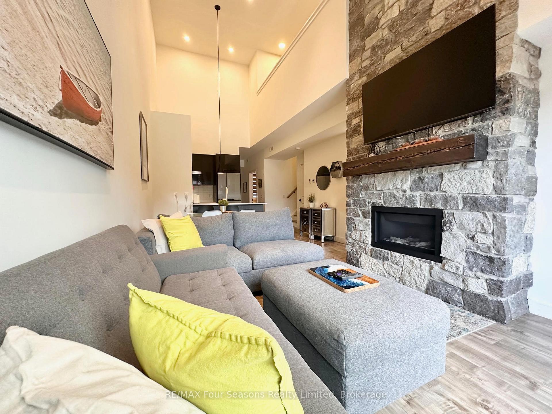 Photo 7 of Unit 303, 10 Beausoleil Lane, Blue Mountains — HOMEH