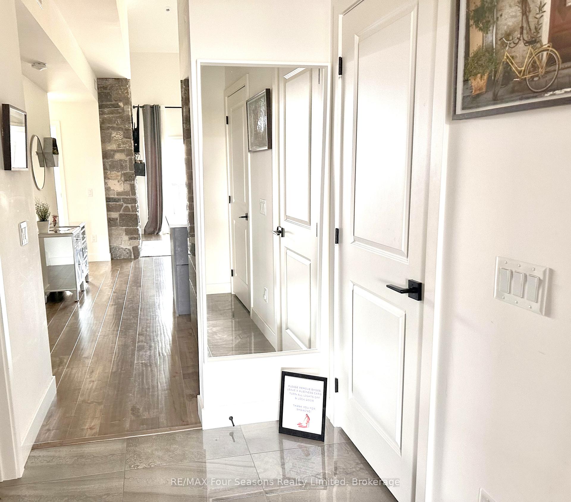 Photo 12 of Unit 303, 10 Beausoleil Lane, Blue Mountains — HOMEH