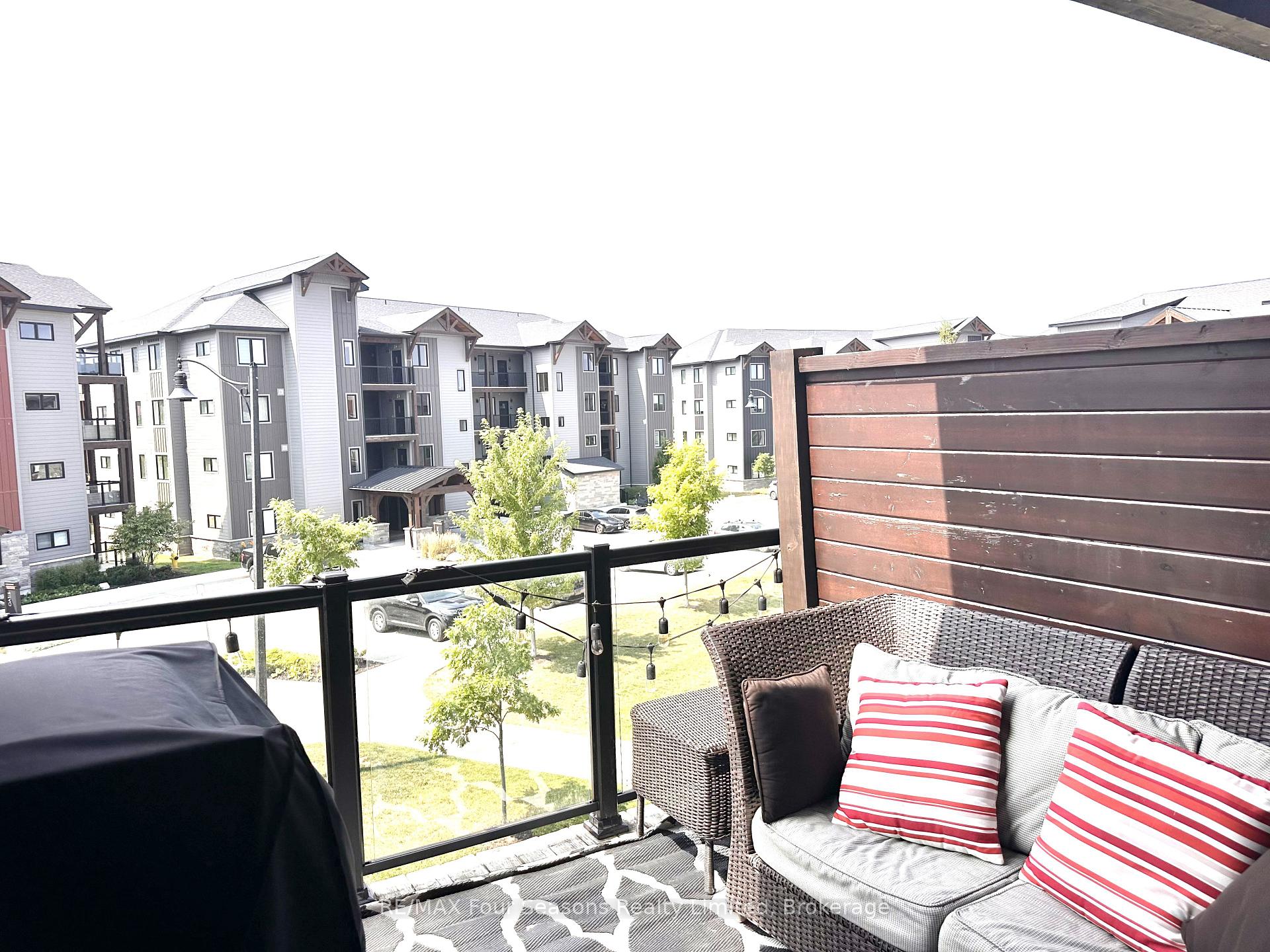 Photo 14 of Unit 303, 10 Beausoleil Lane, Blue Mountains — HOMEH
