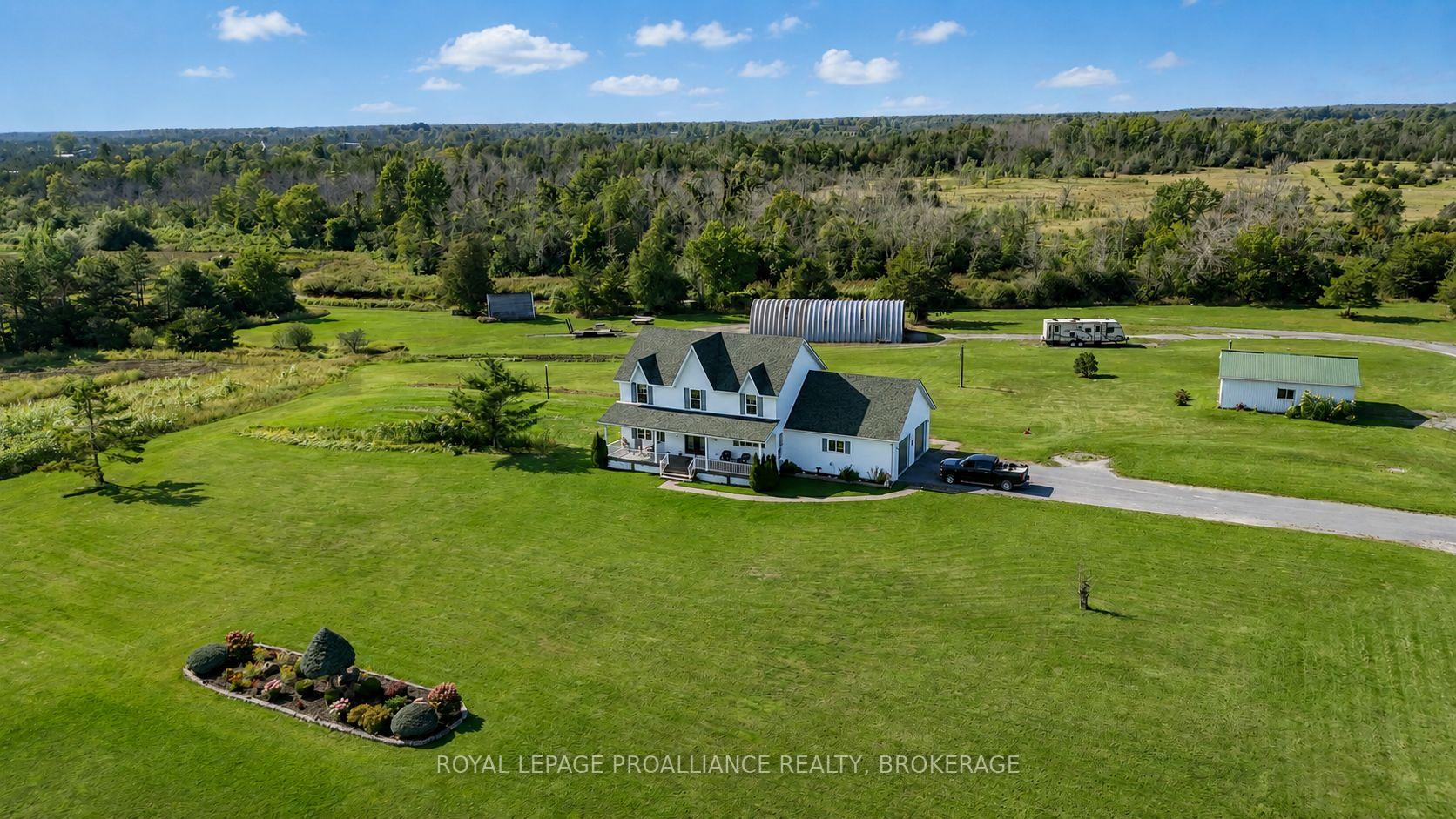Photo 2 of 867 Millhaven Road, Loyalist, Lennox and Addington - South — HOMEH