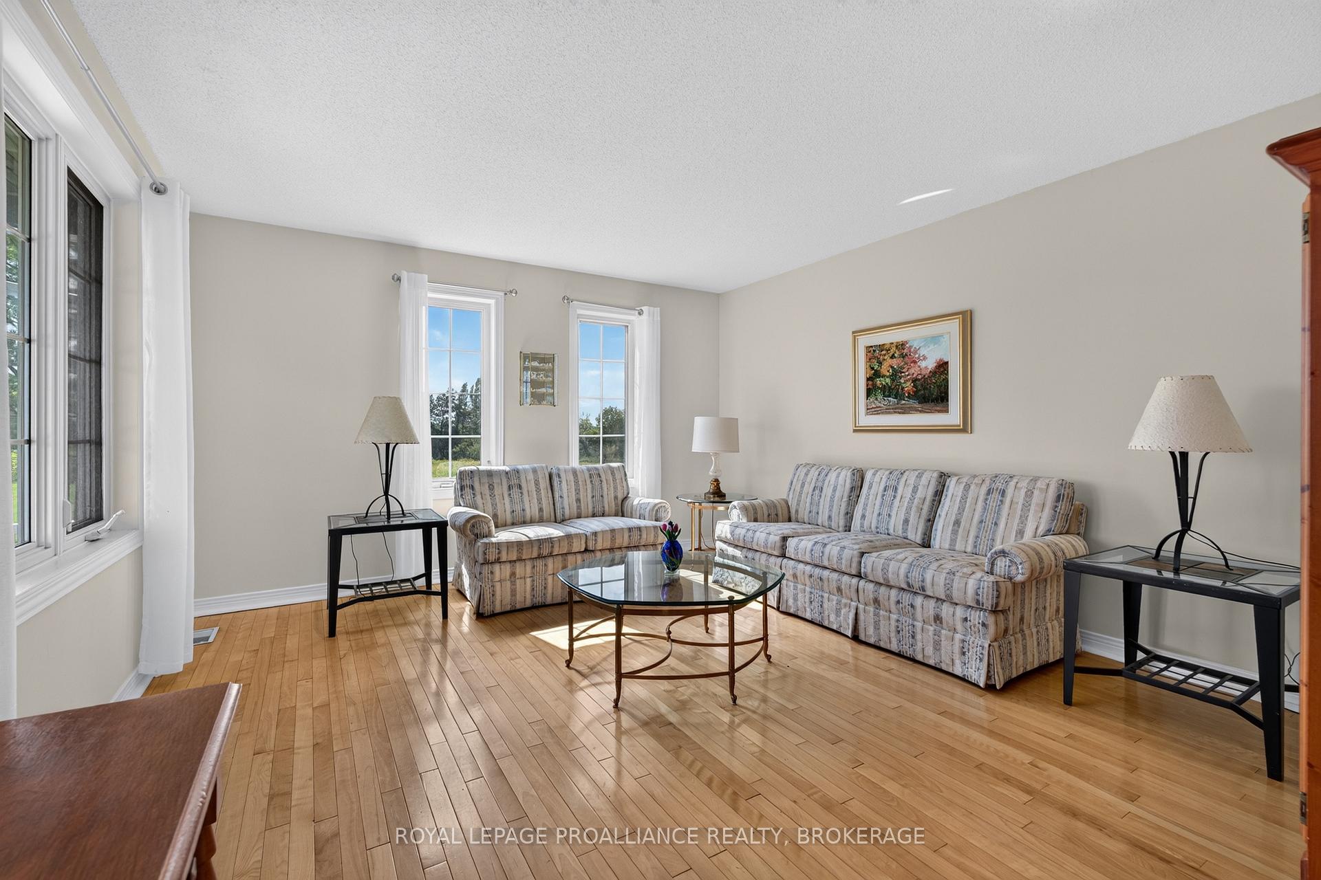 Photo 7 of 867 Millhaven Road, Loyalist, Lennox and Addington - South — HOMEH