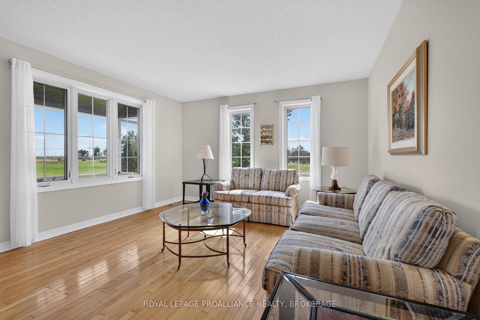 Photo 8 of 867 Millhaven Road, Loyalist, Lennox and Addington - South — HOMEH