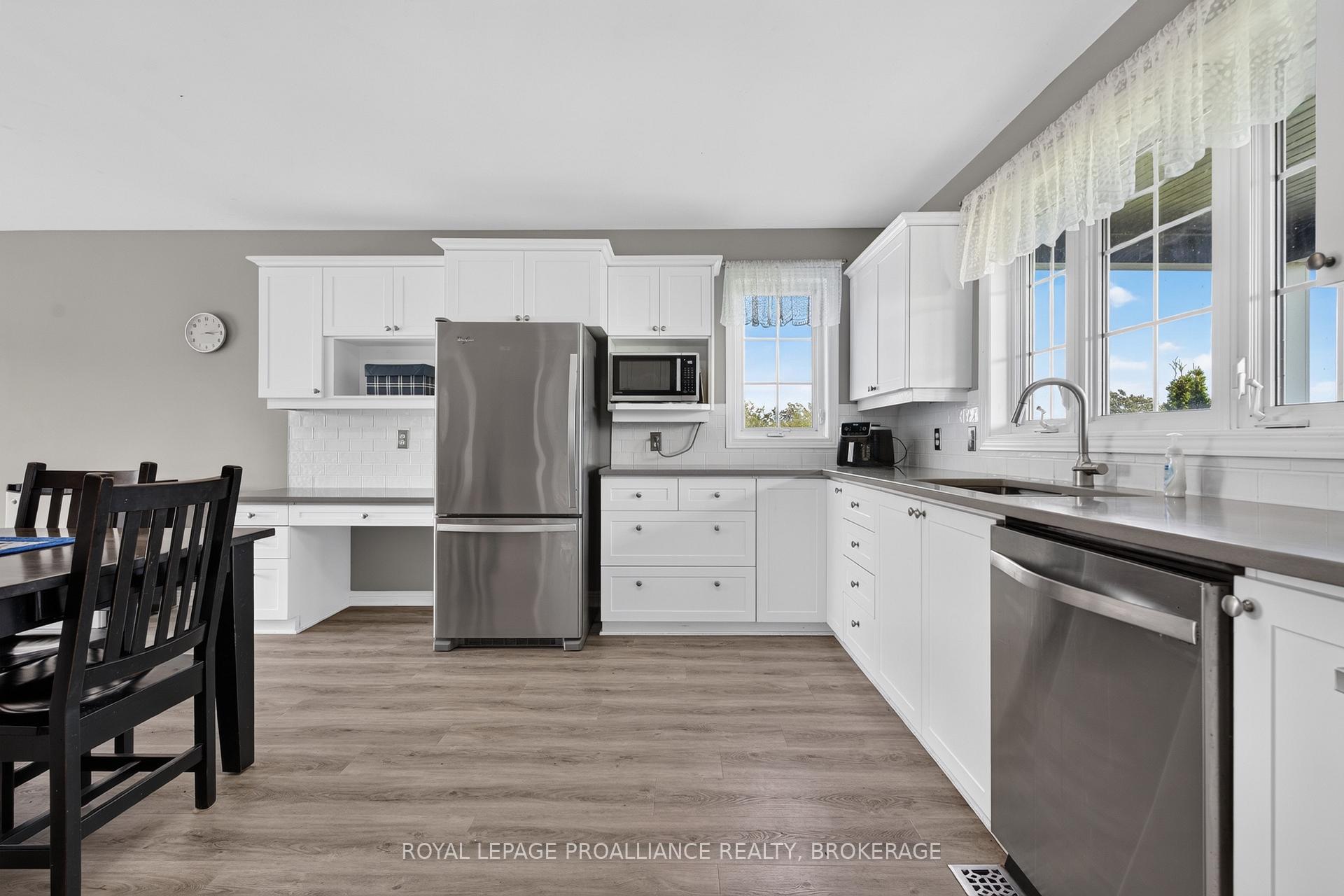 Photo 12 of 867 Millhaven Road, Loyalist, Lennox and Addington - South — HOMEH