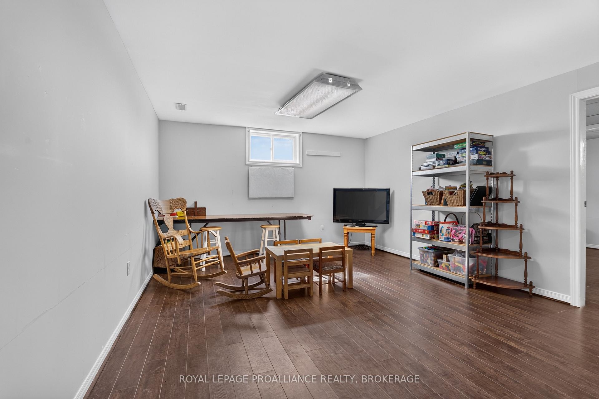 Photo 17 of 867 Millhaven Road, Loyalist, Lennox and Addington - South — HOMEH