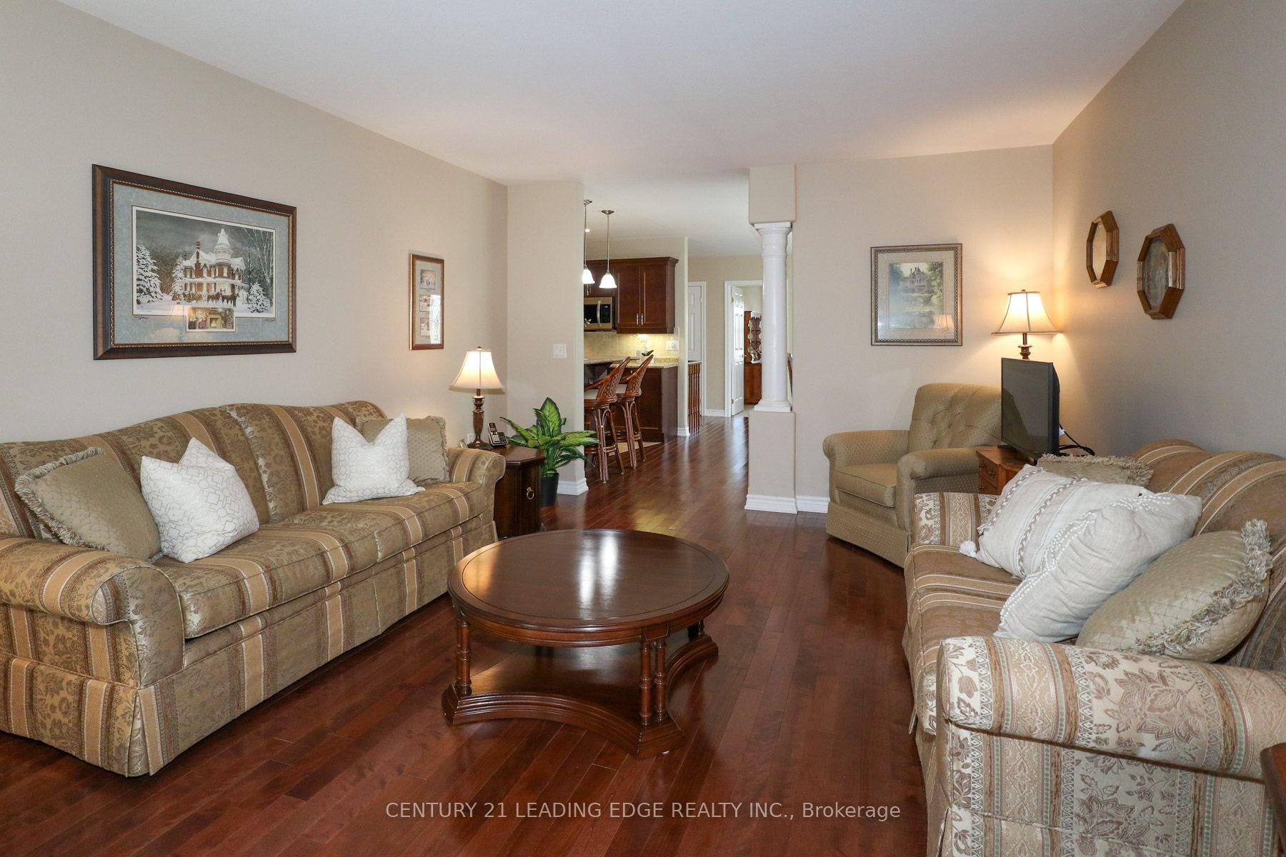 Photo 9 of Unit 100, 61 Village Crescent, Peterborough, Otonabee Ward 1 — HOMEH