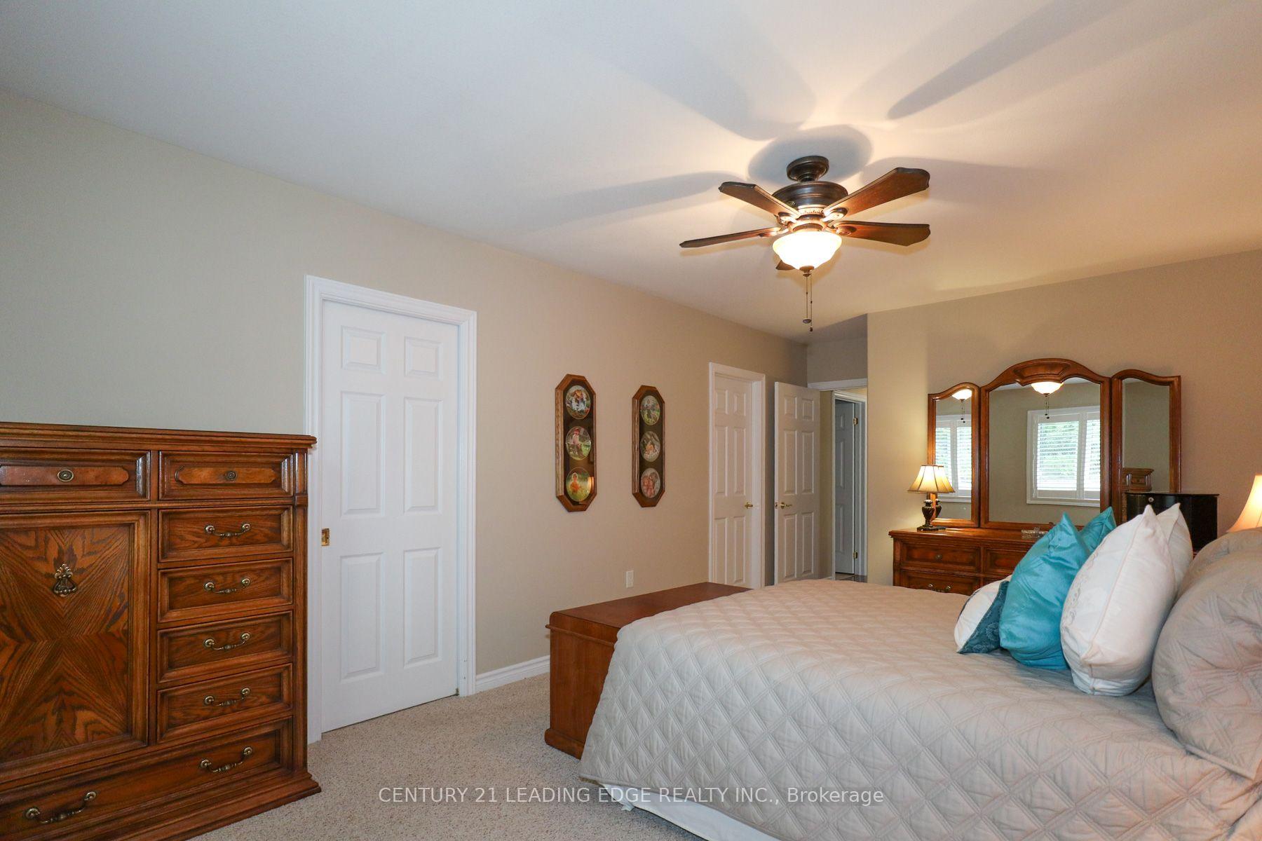 Photo 11 of Unit 100, 61 Village Crescent, Peterborough, Otonabee Ward 1 — HOMEH