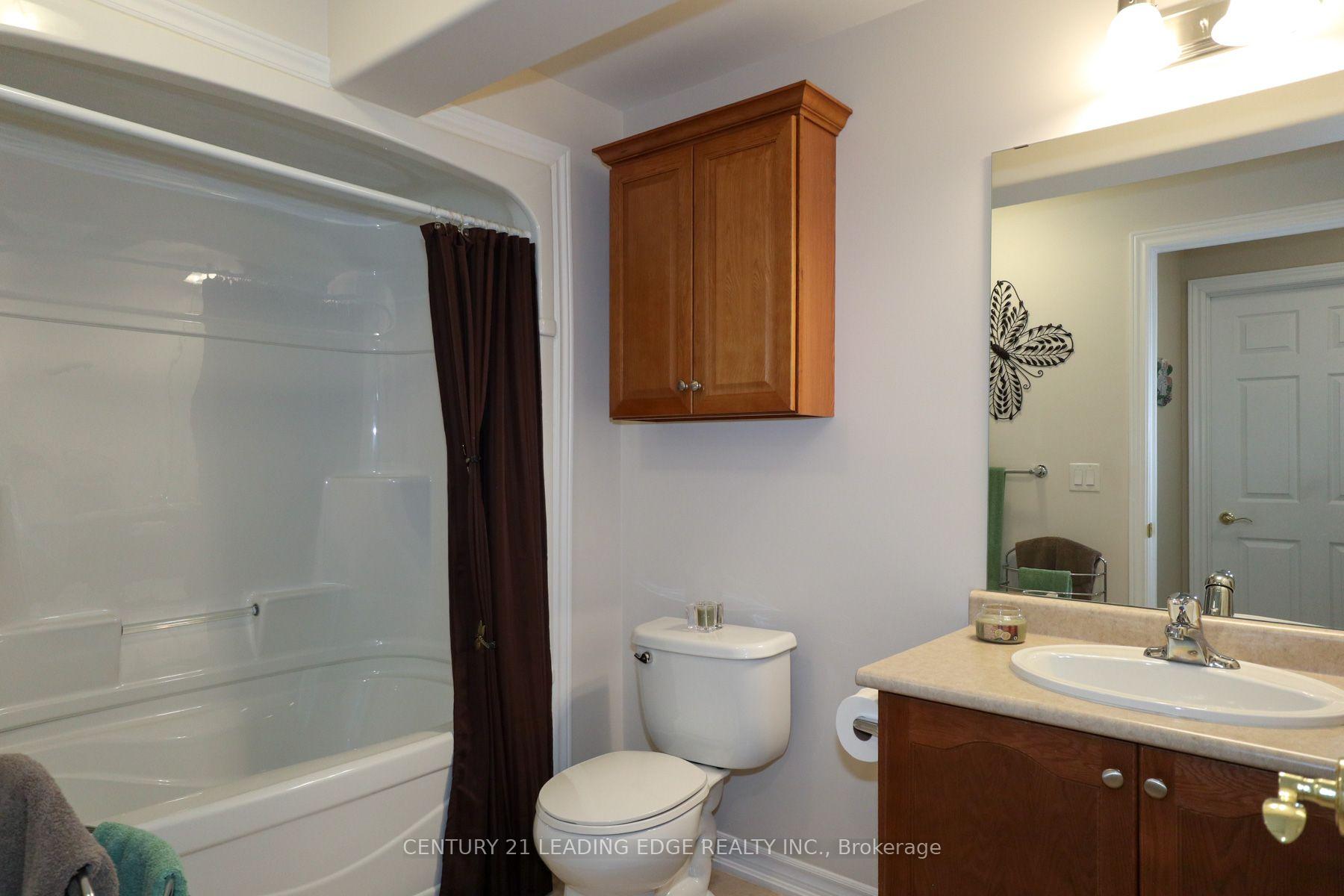 Photo 18 of Unit 100, 61 Village Crescent, Peterborough, Otonabee Ward 1 — HOMEH