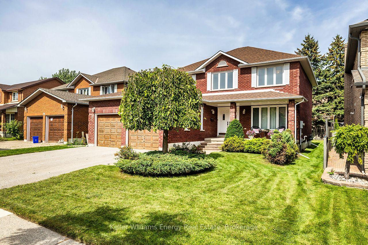 Photo of 75 Waverly Street N